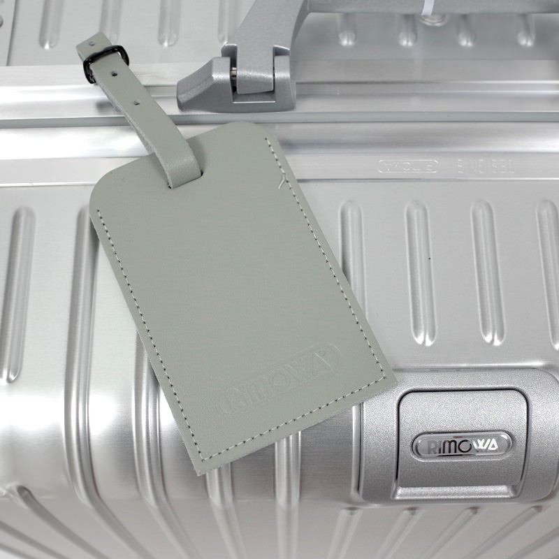 リモワ　トパーズ　在庫商品　923.70.00.4　82リットル　4輪