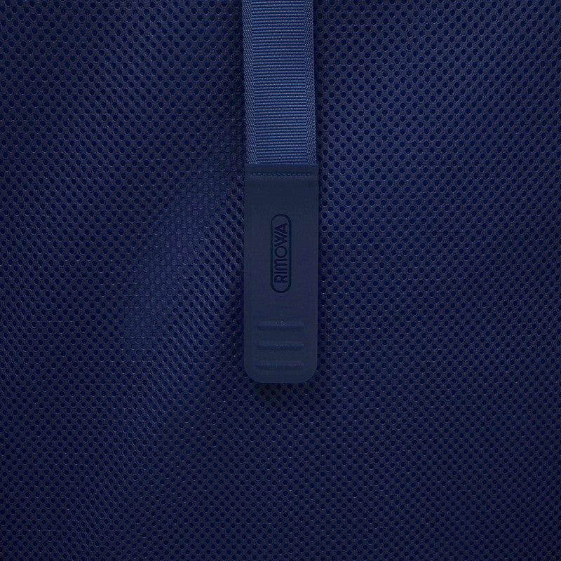 リモワ　トパーズ　在庫商品　924.70.00.4　82リットル　4輪
