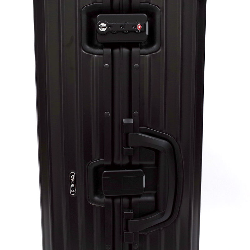 リモワ　トパーズ ステルス　在庫商品　924.70.01.4　82リットル　4輪
