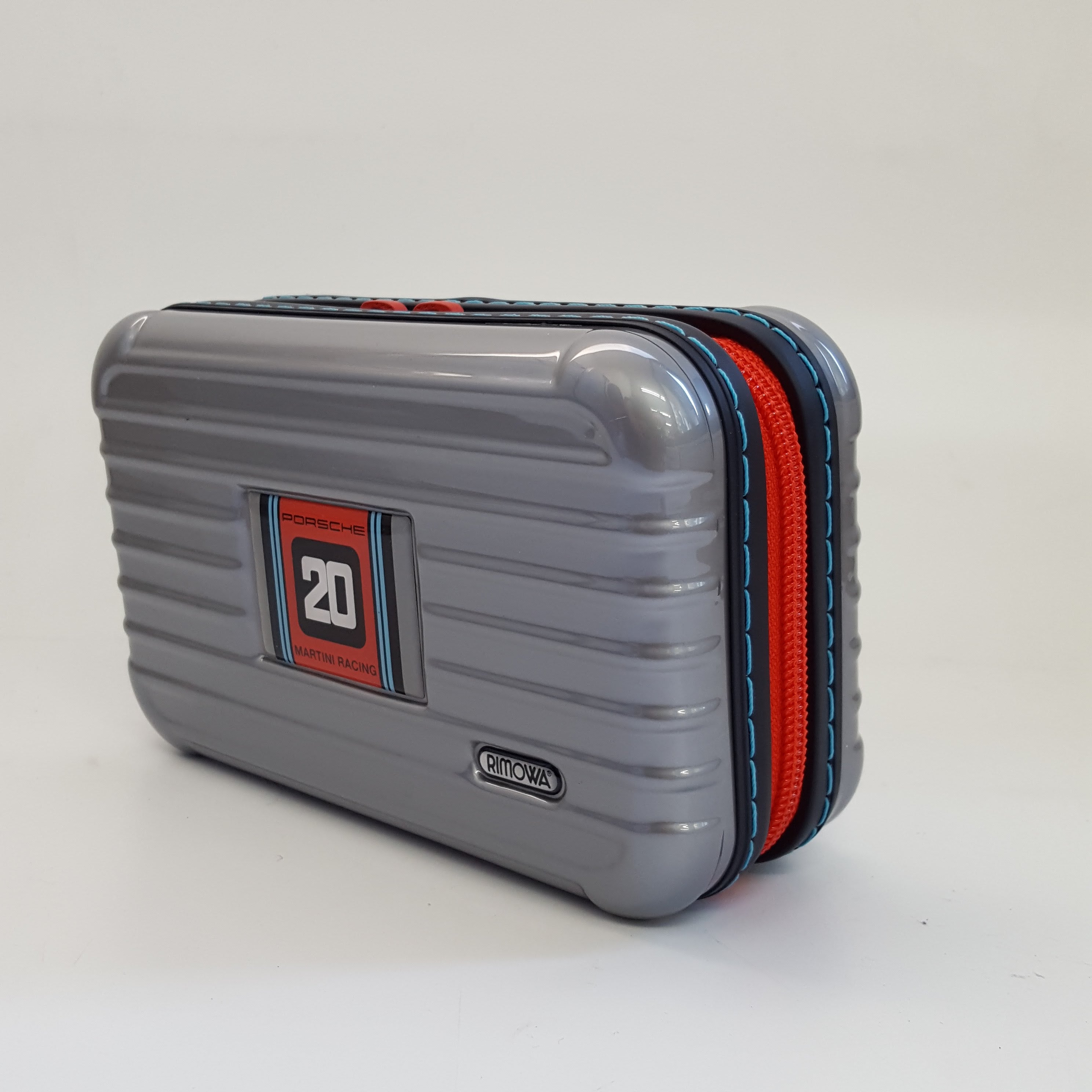 リモワ ポルシェ　アメニティケース 在庫商品 MARTINI RACINGロゴ