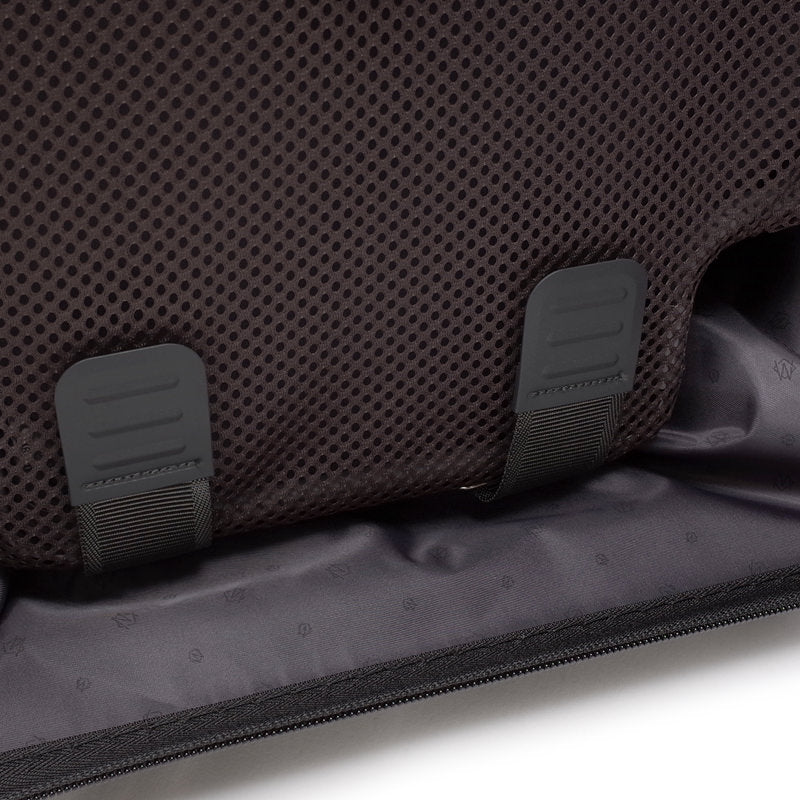 リモワ エッセンシャル 832.53.62.4 キャビン 36L 在庫商品ブラック