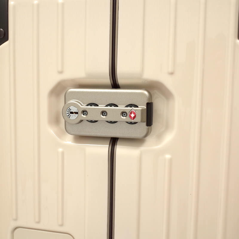 リモワ　リンボ 電子タグ　882.73.13.5　87リットル　在庫商品　4輪