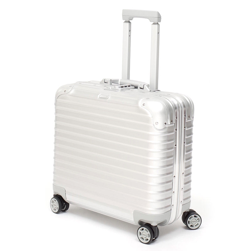 リモワ トパーズ　923.40.00.4　在庫商品　26リットル　4輪