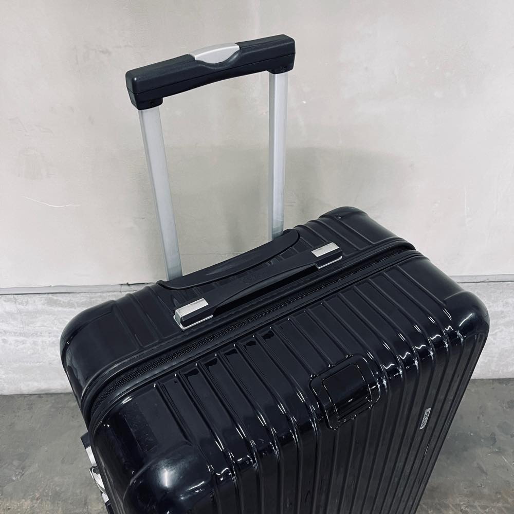 リモワ　サルサデラックス　870.70　中古商品　86リットル　4輪