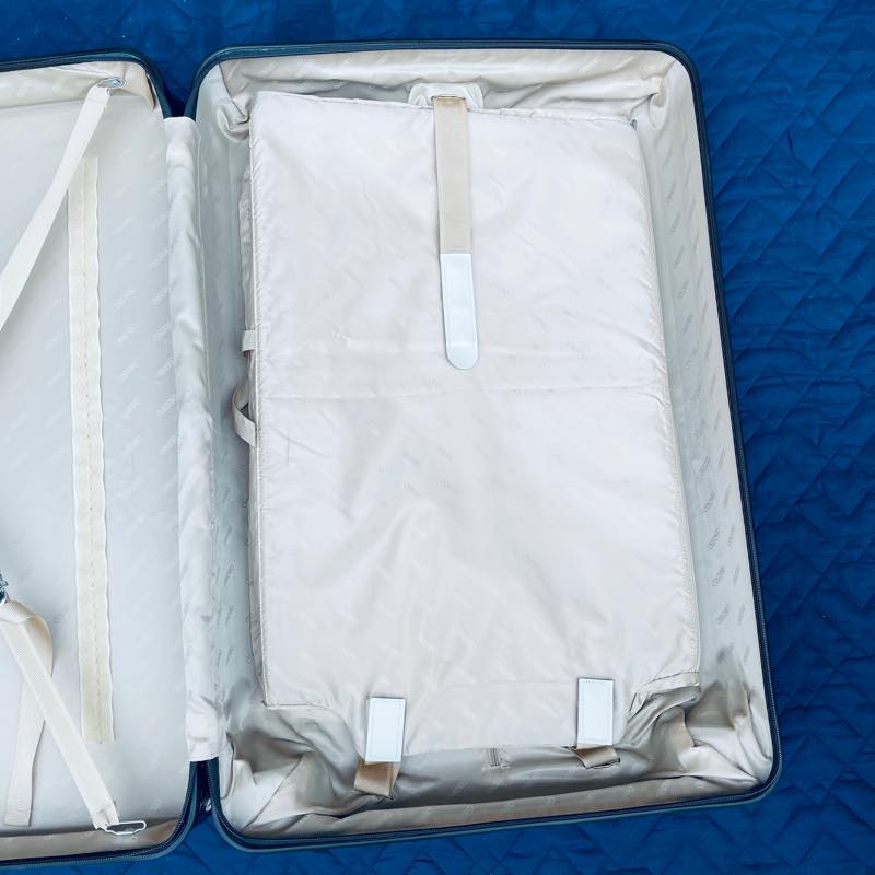 リモワ　サルサデラックス 3Suiter　U1-872.80　中古商品　131リットル　4輪