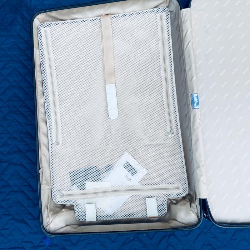 リモワ　サルサデラックス 3Suiter　U1-872.80　中古商品　131リットル　4輪