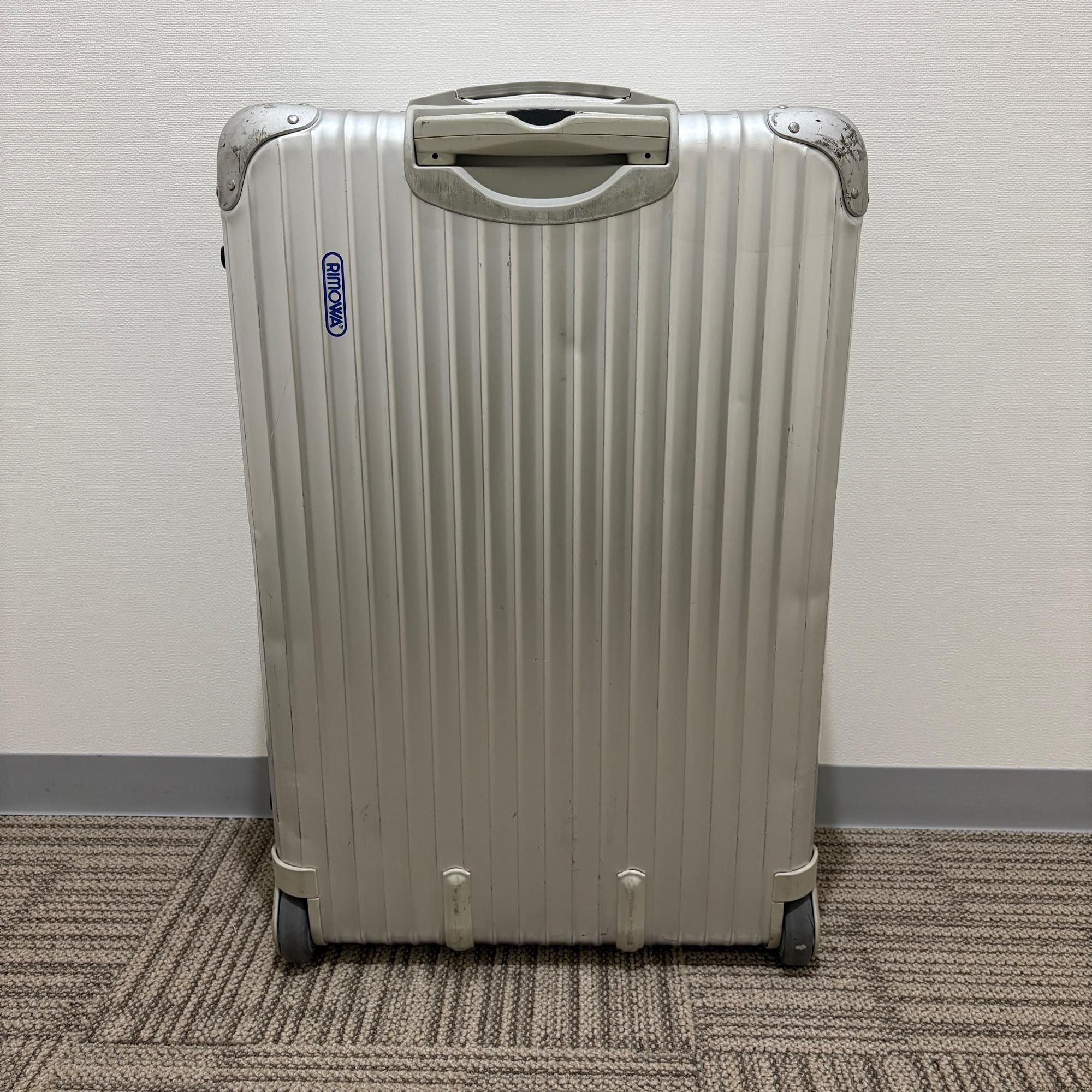 リモワ　トパーズ　中古商品　930.70　82リットル　2輪