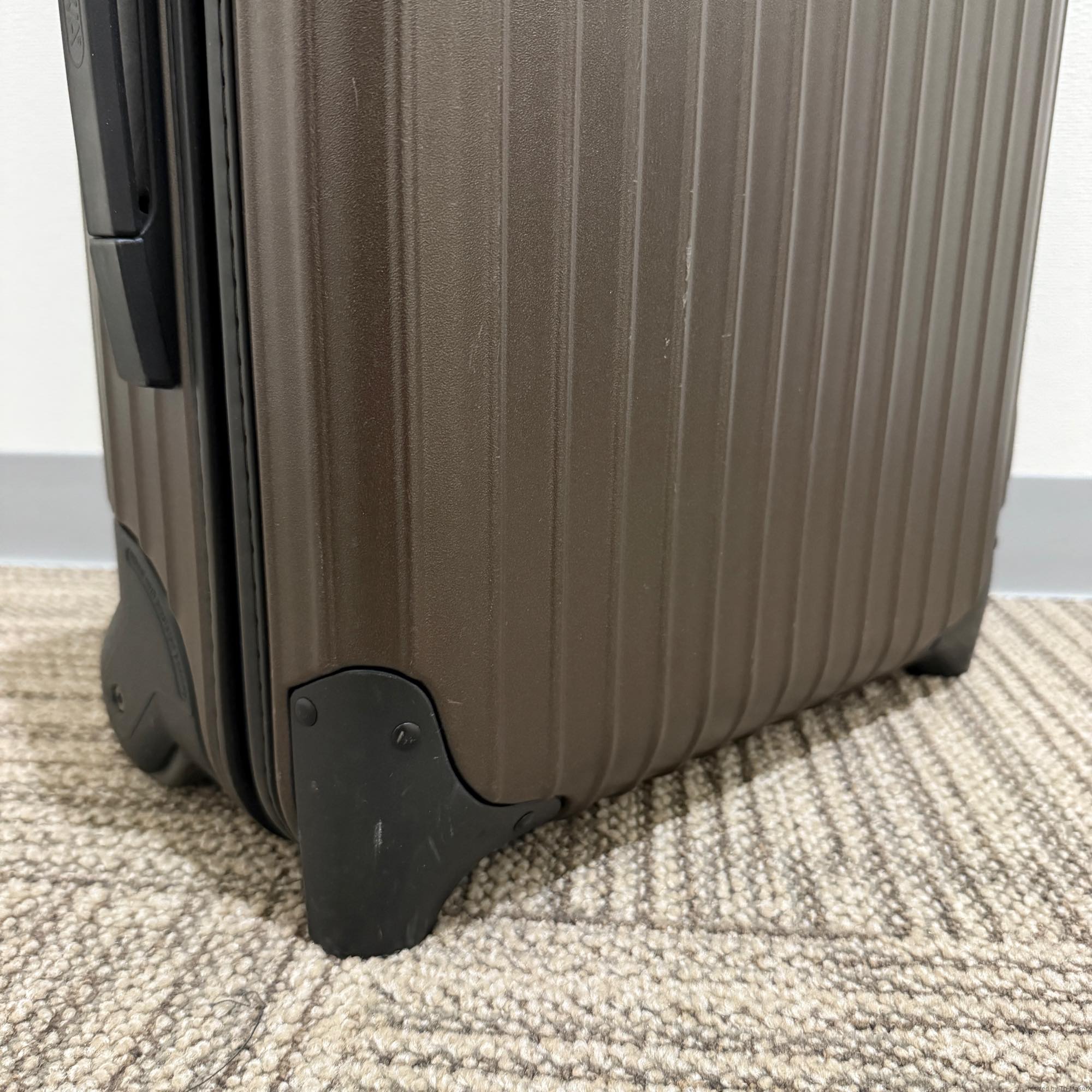 リモワ　サルサ　810.52-10 　中古美品　33リットル　2輪