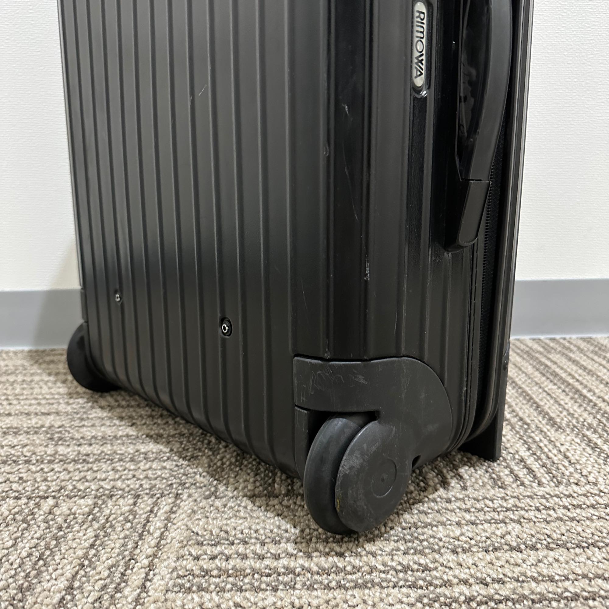 リモワ　サルサ　851.52-10　32リットル　中古商品　2輪