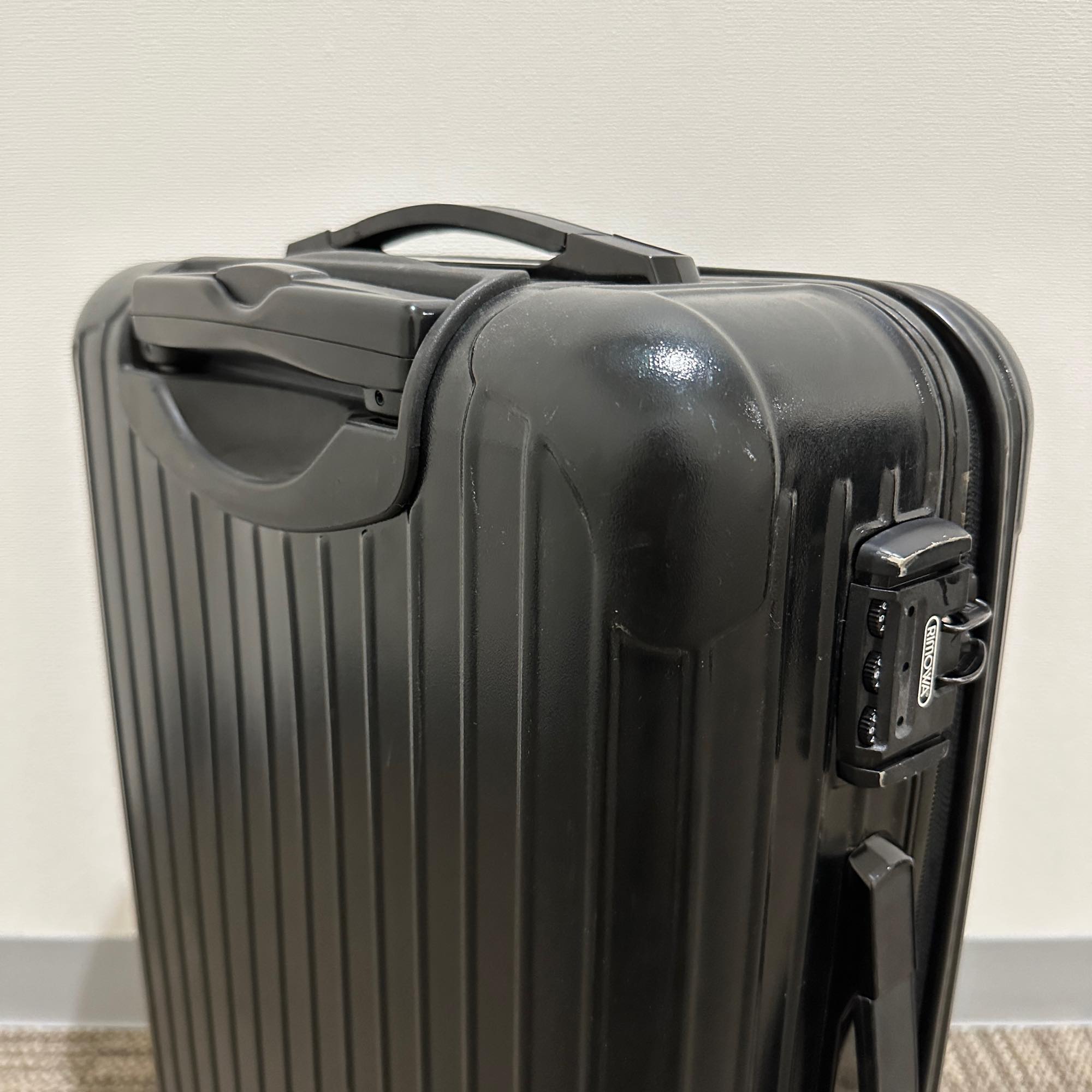リモワ　サルサ　851.52-10　32リットル　中古商品　2輪