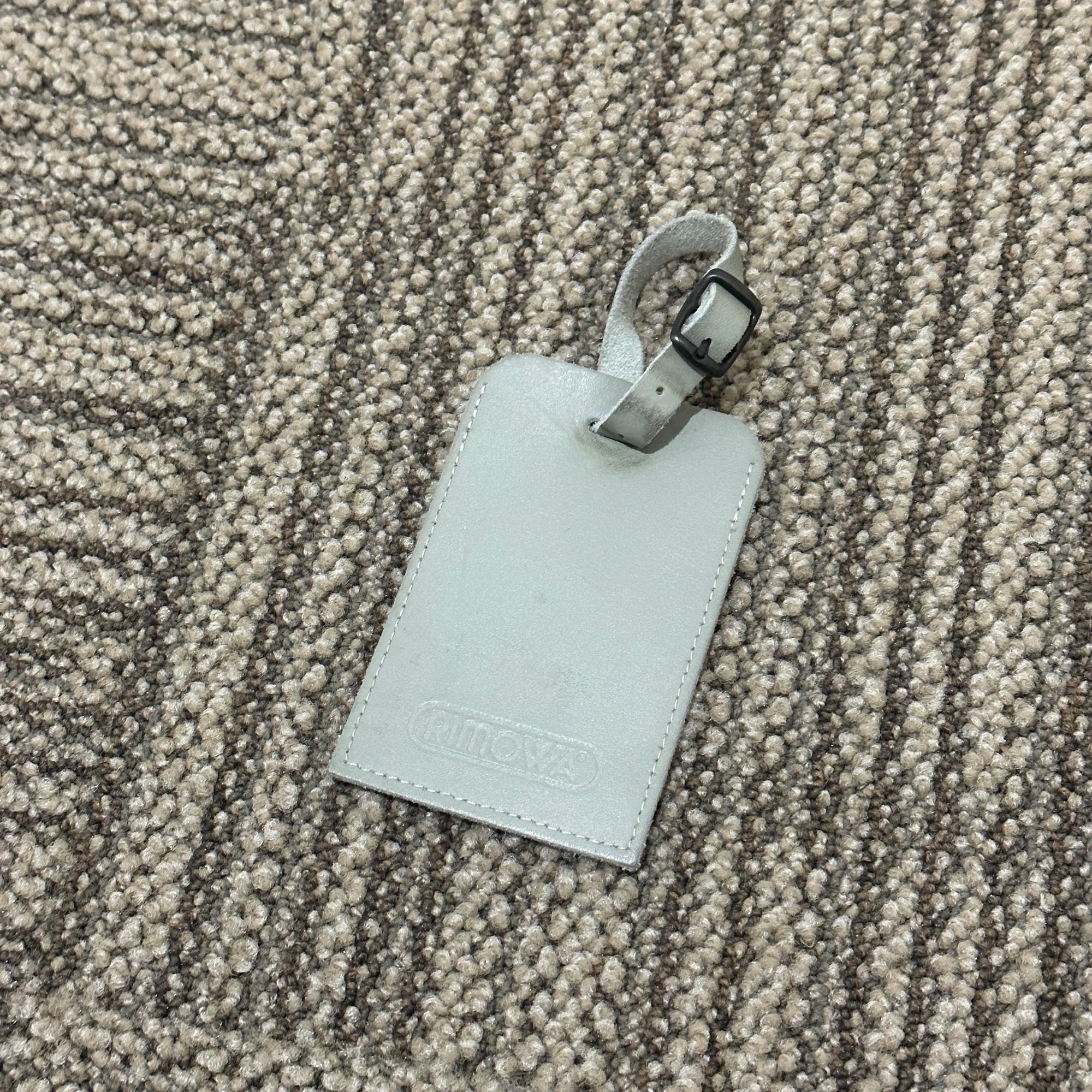 リモワ　トパーズ　929.52-10　中古美品　32リットル　2輪