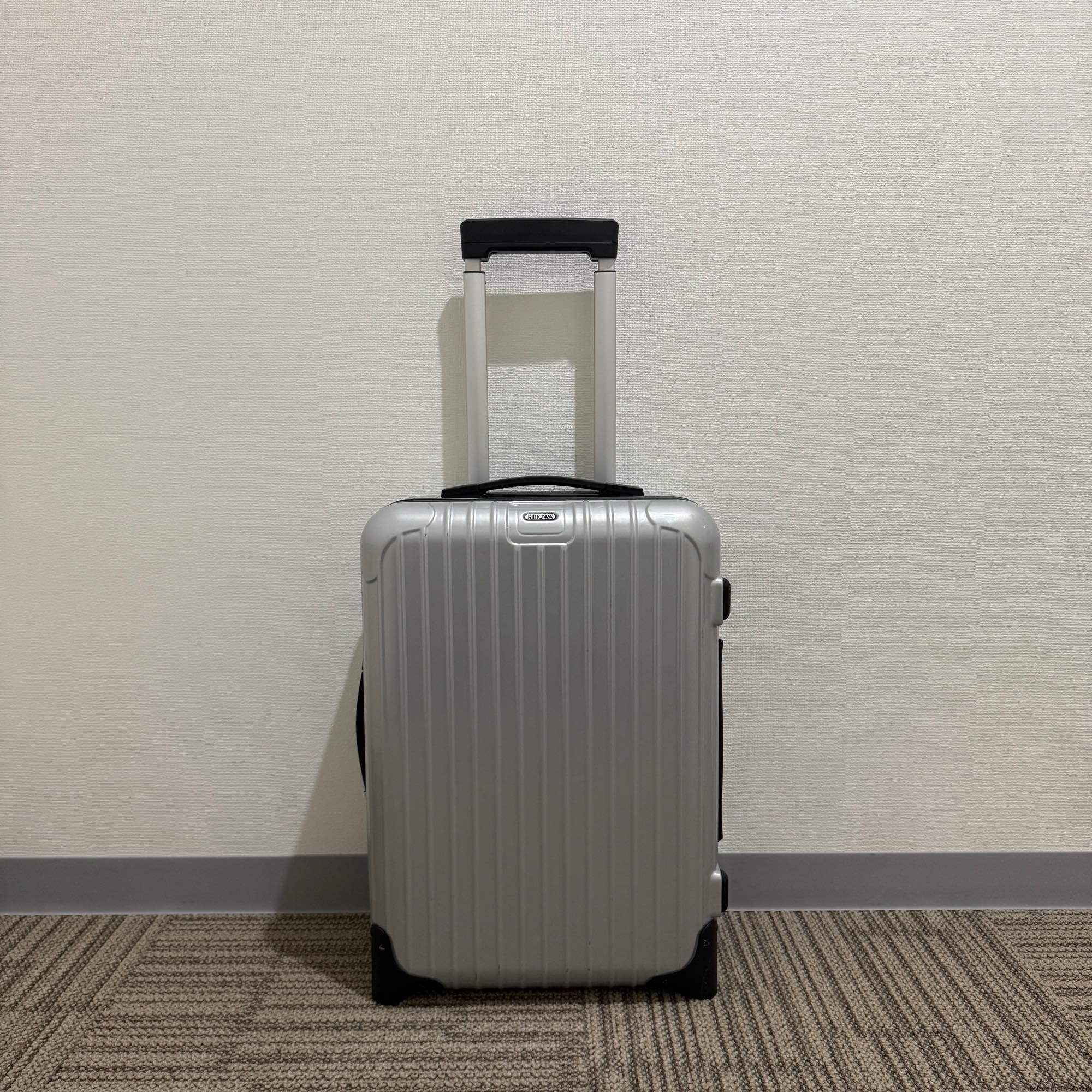 リモワ　サルサ　810.52-11 　中古美品　33リットル　2輪