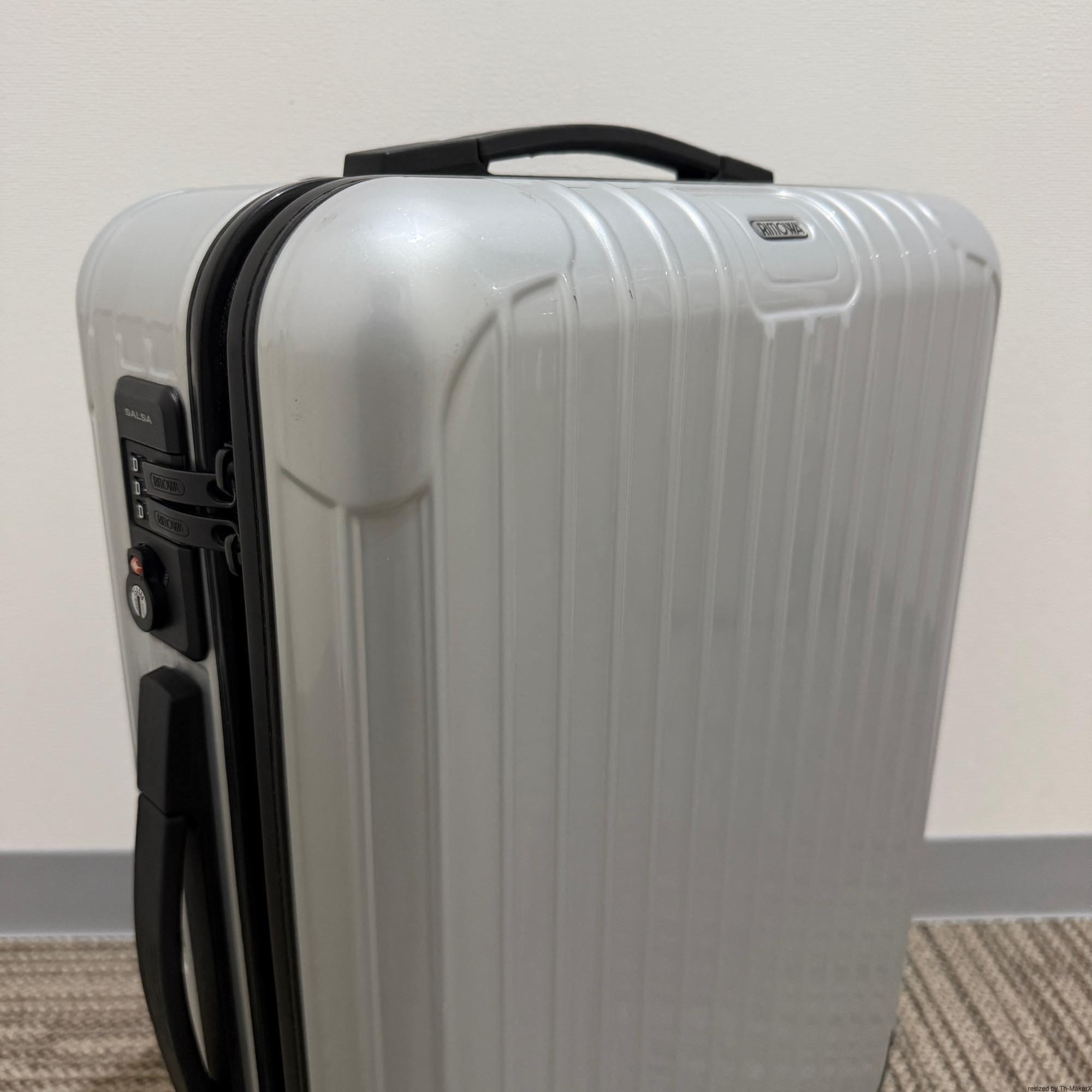リモワ　サルサ　810.52-11 　中古美品　33リットル　2輪