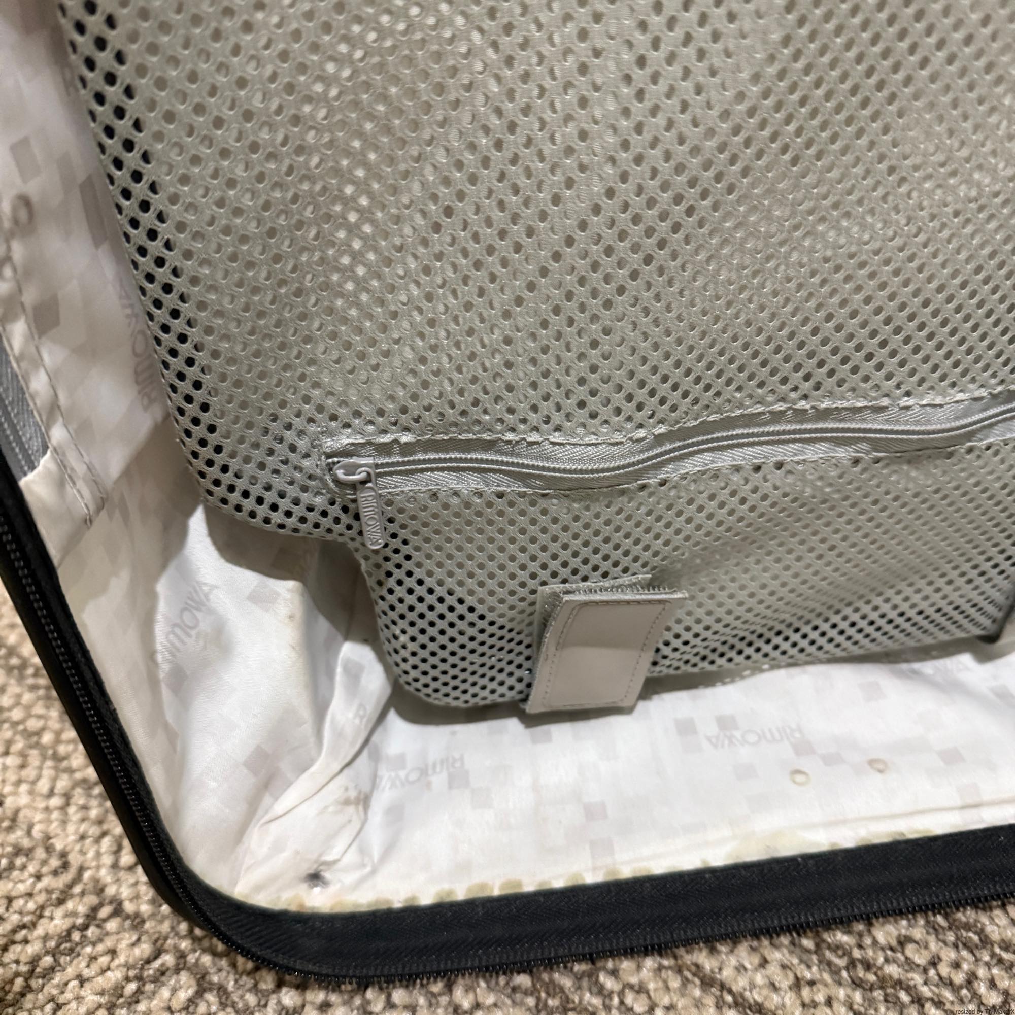 リモワ　サルサ　810.52-11 　中古美品　33リットル　2輪