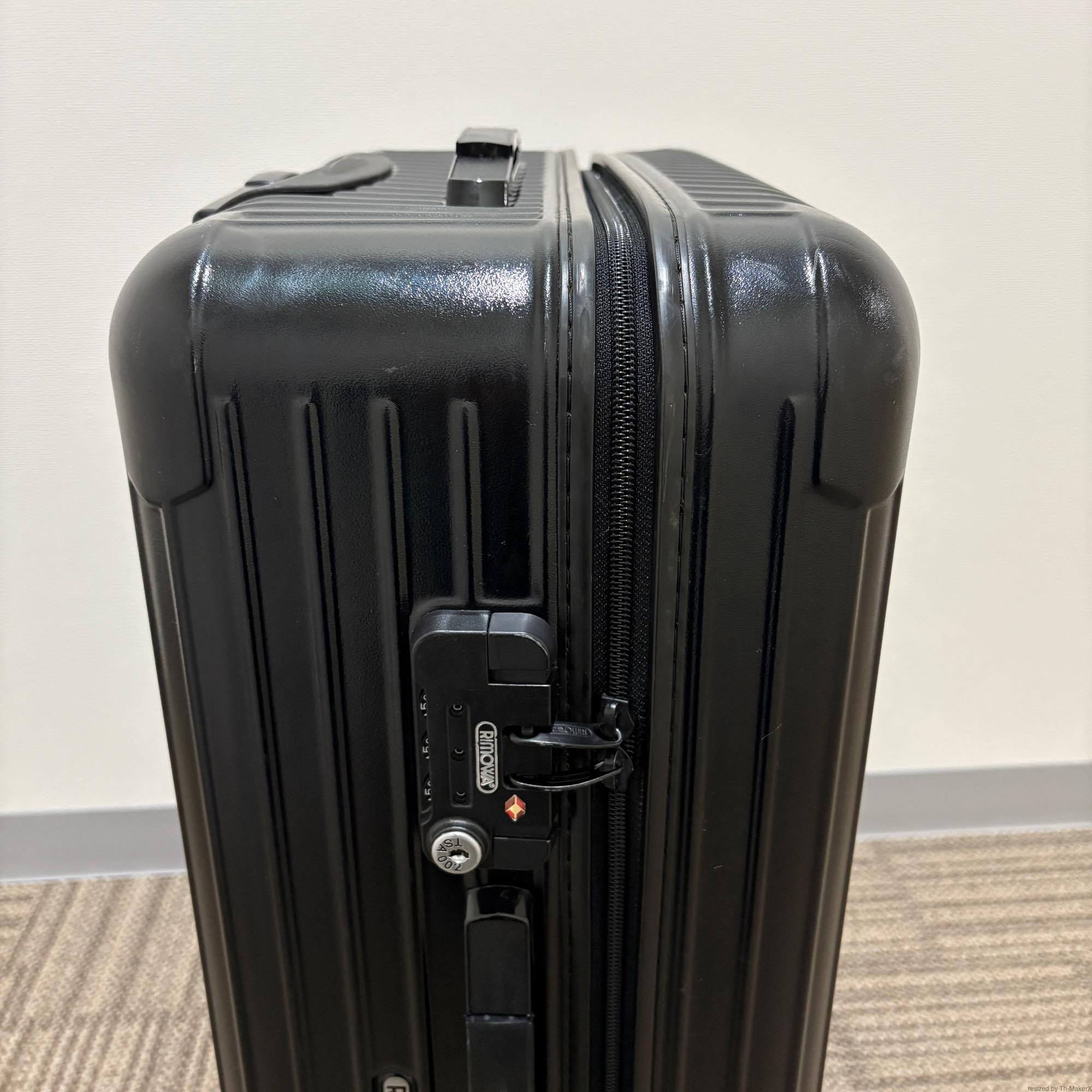 リモワ　サルサ　851.63-101　中古美品　63リットル　2輪