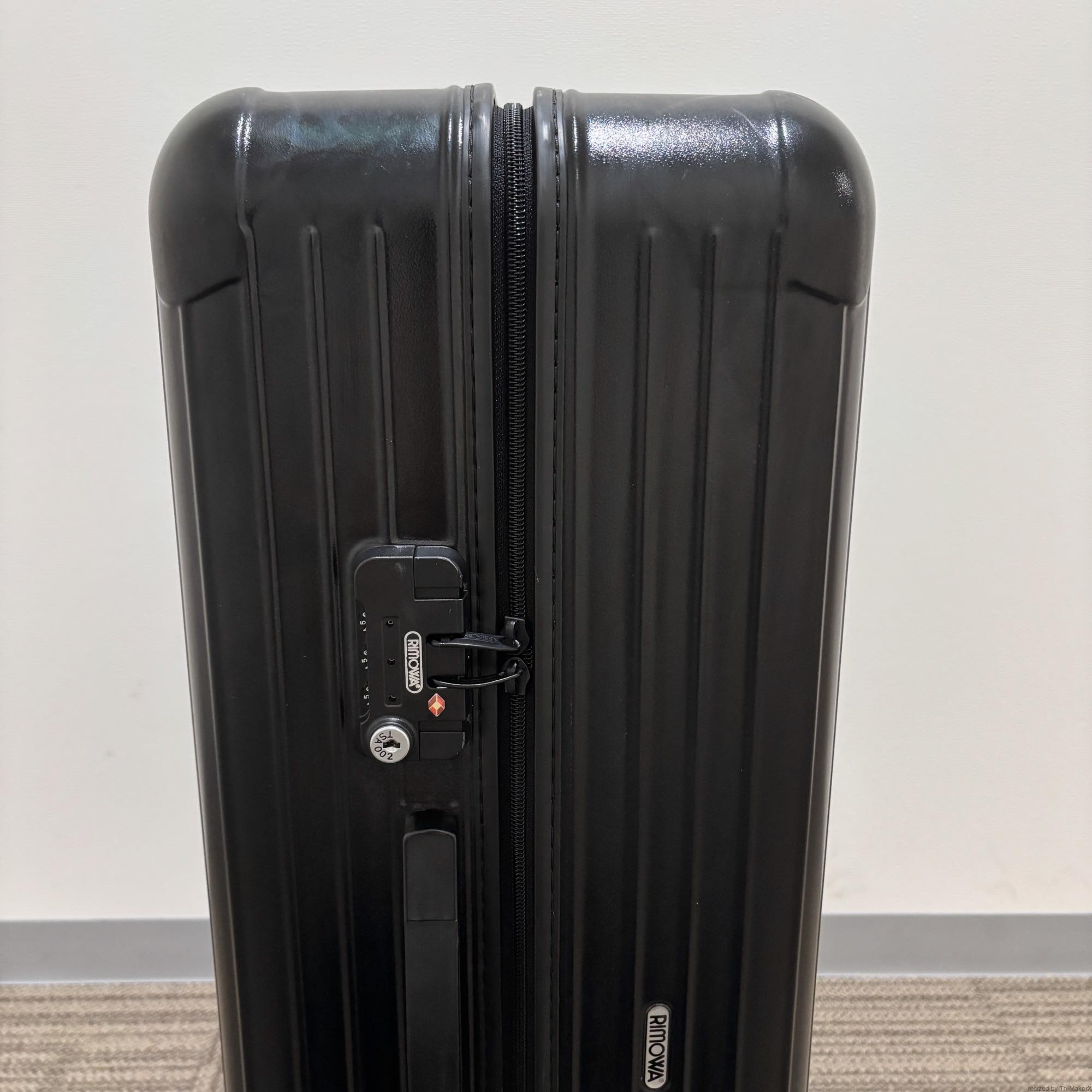 リモワ　エッセンシャル(サルサ)　871.77-12　107リットル　中古商品　4輪