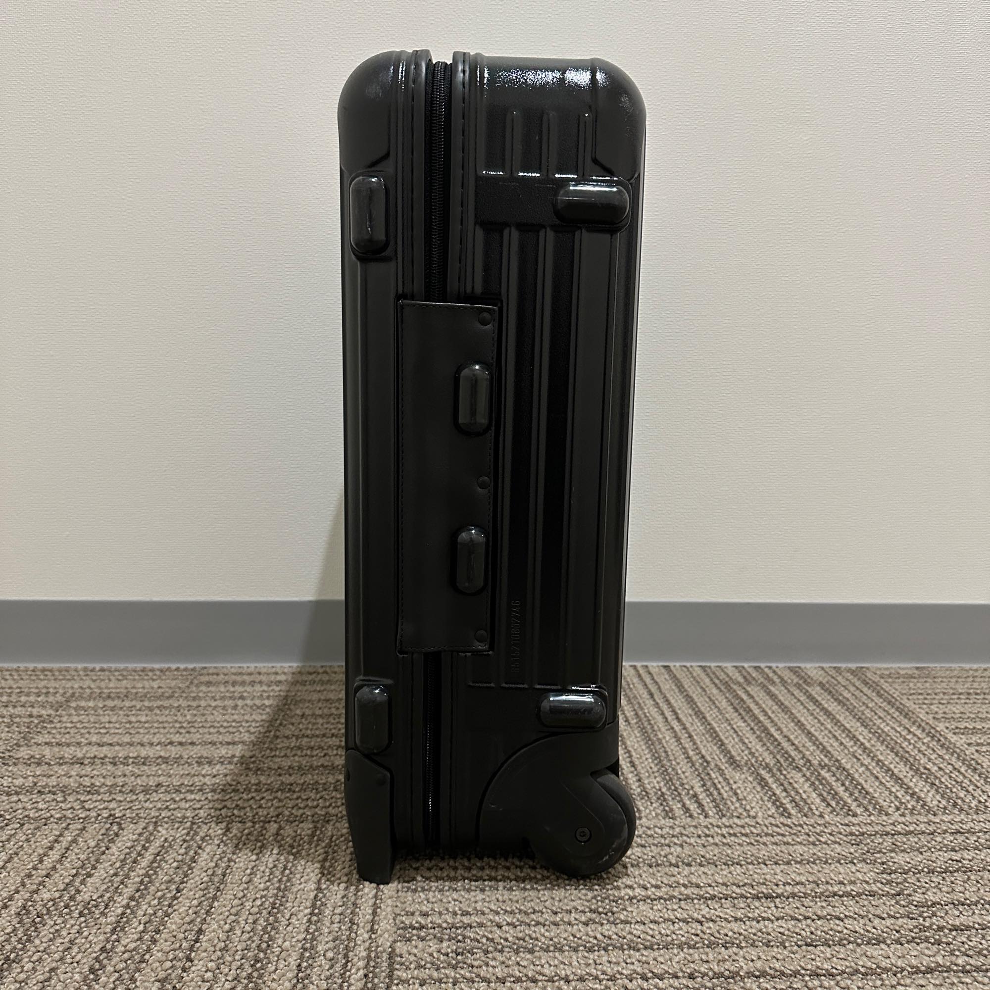 リモワ　サルサ　851.52-13　32リットル　中古美品　2輪