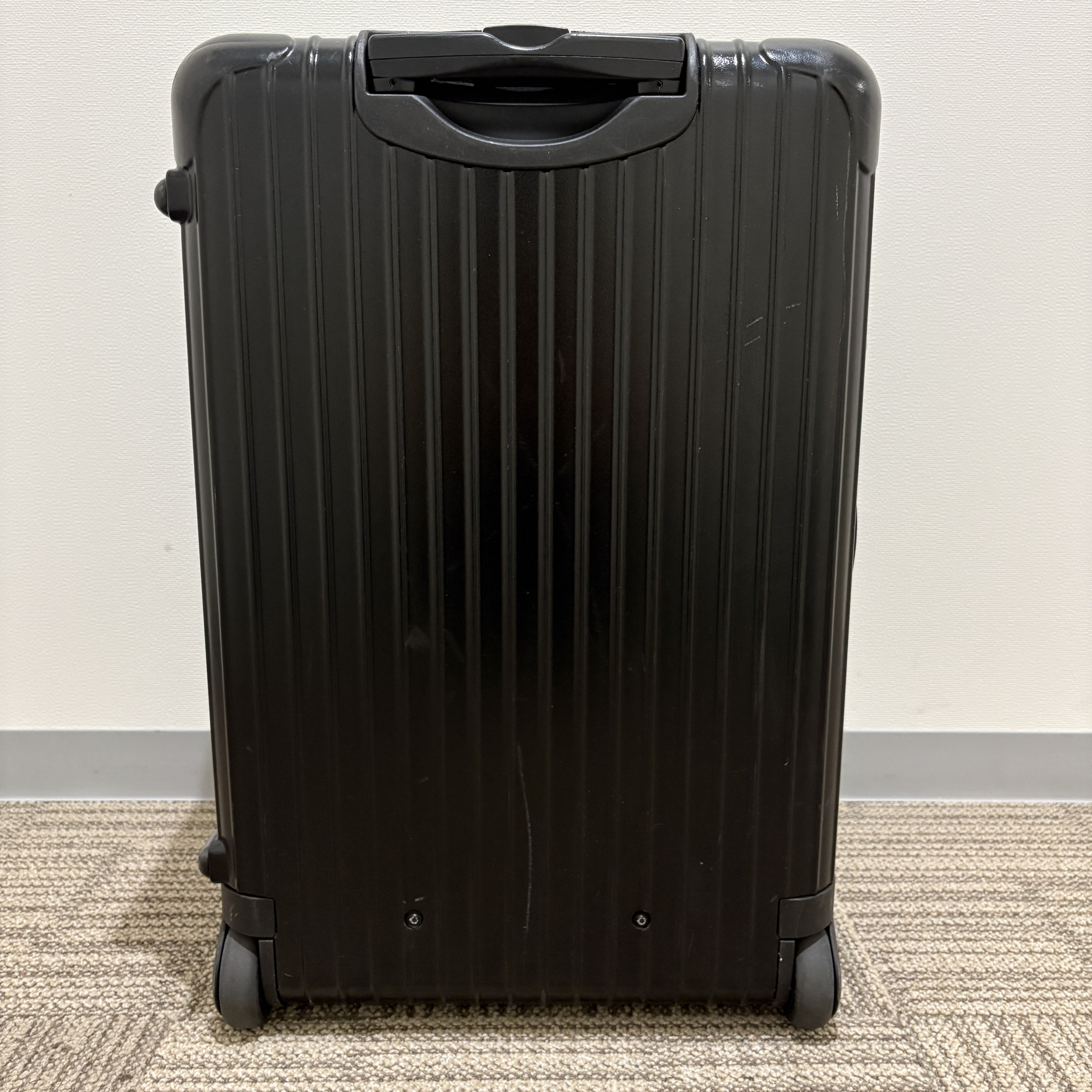 リモワ　サルサ (エッセンシャル)　851.63-14　中古美品　63リットル　2輪