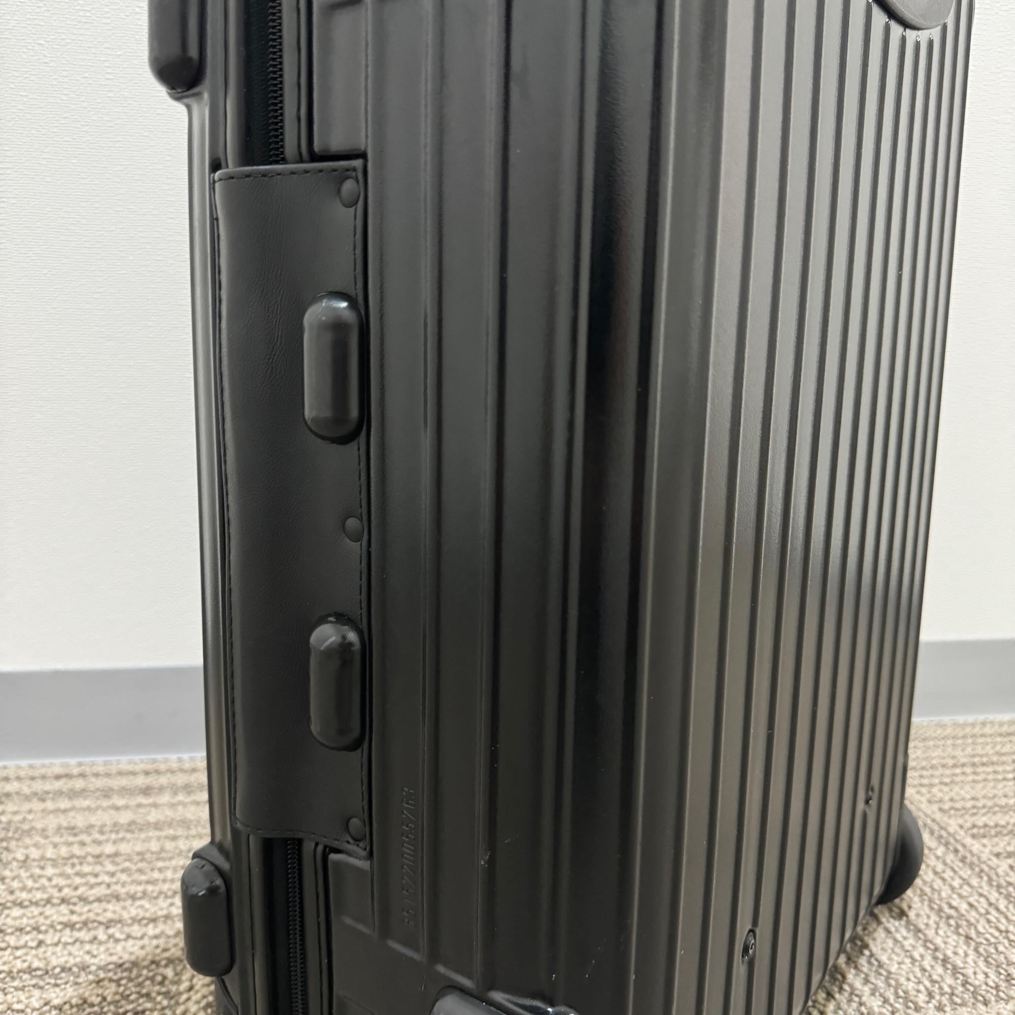 リモワ　サルサ　851.52-17　32リットル　中古美品　2輪