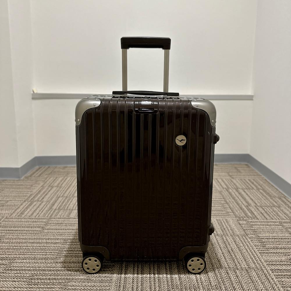 ルフトハンザ　リモワ　エレガンス　1732955　49リットル　中古商品　4輪