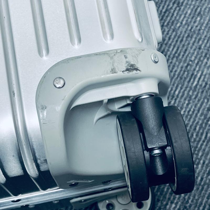 オリジナル ルフトハンザエディション Check-In M シルバー 60L　中古商品