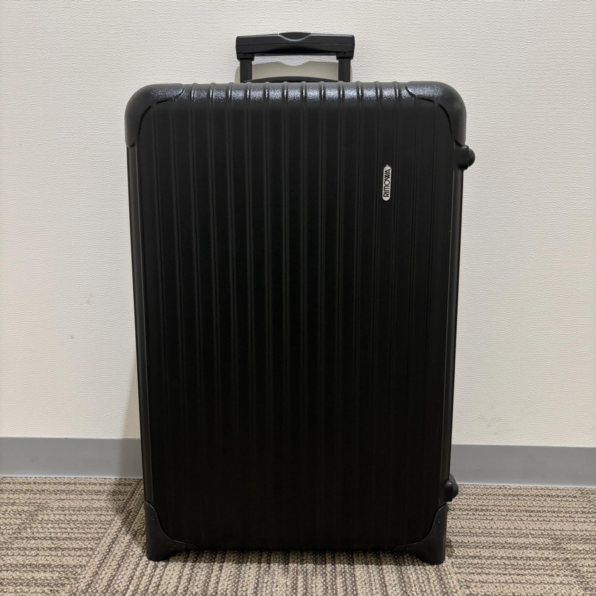 リモワ　エッセンシャル (サルサ)　851.63-18　中古美品　63リットル　2輪