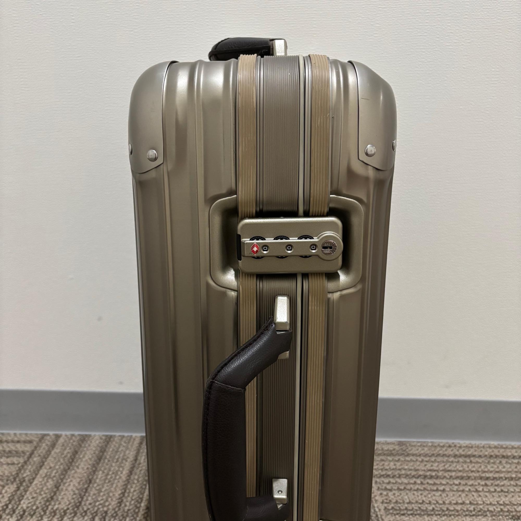 ルフトハンザ　リモワ　プライベートジェット　1748505-2　中古美品　32リットル　2輪