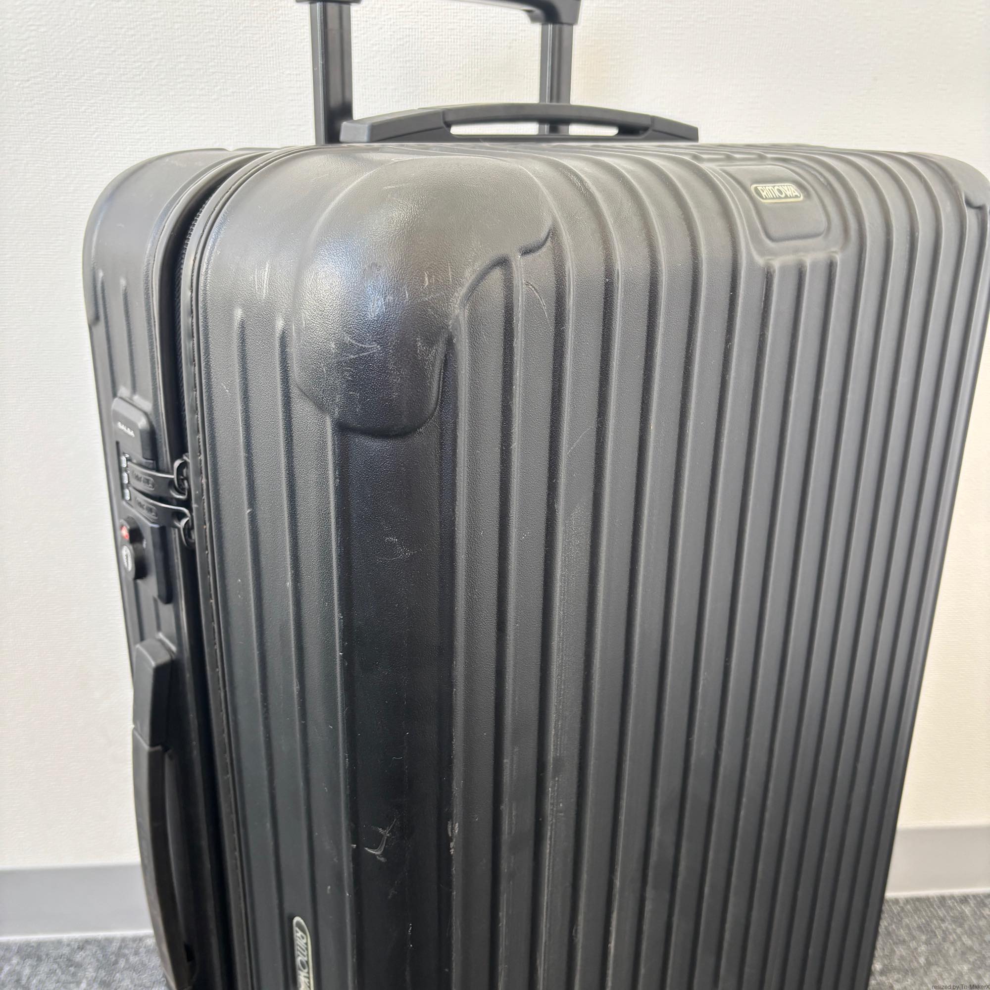 リモワ　サルサ(エッセンシャル)　810.63-2　中古商品　58リットル　4輪