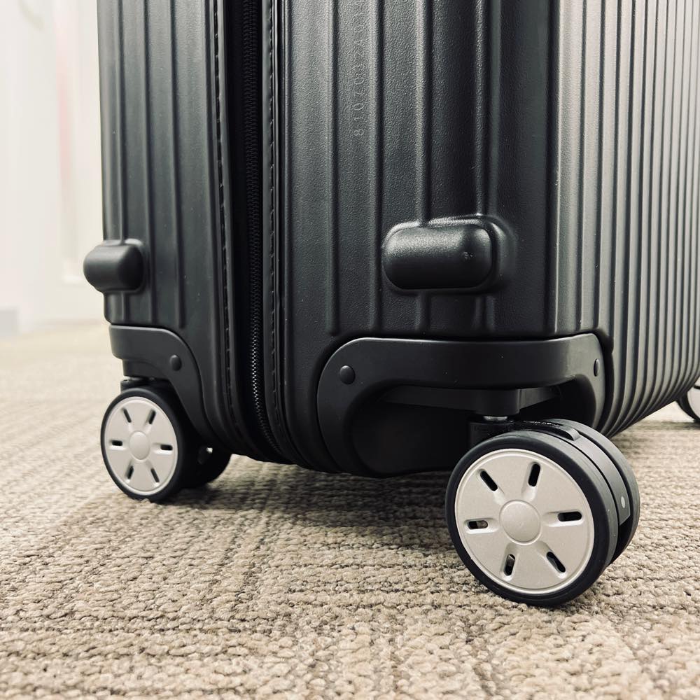 リモワ　サルサ　810.70-2　78リットル　中古美品　4輪