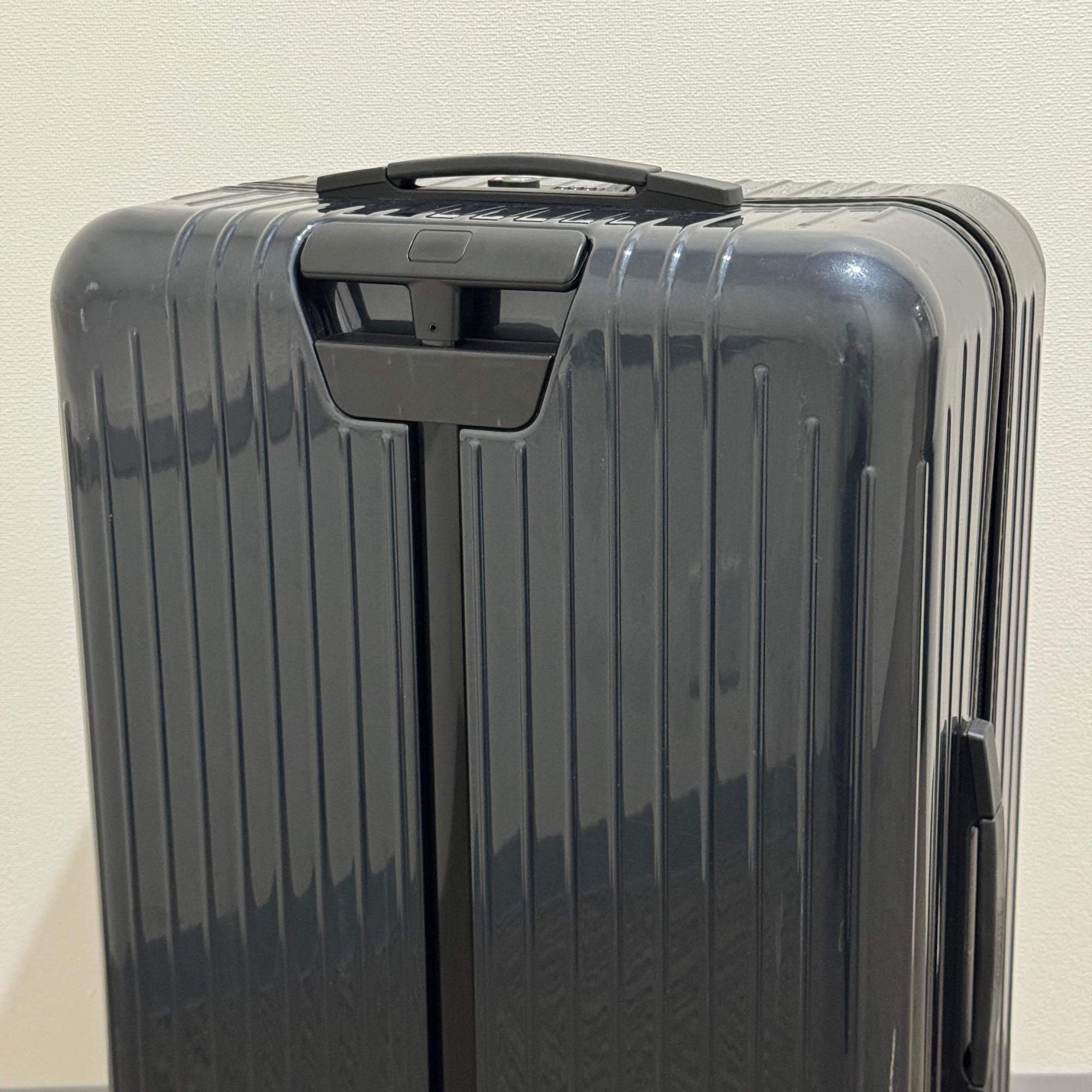 リモワ　サルサ エアー　820.70.25.4-2　中古美品　80リットル　4輪