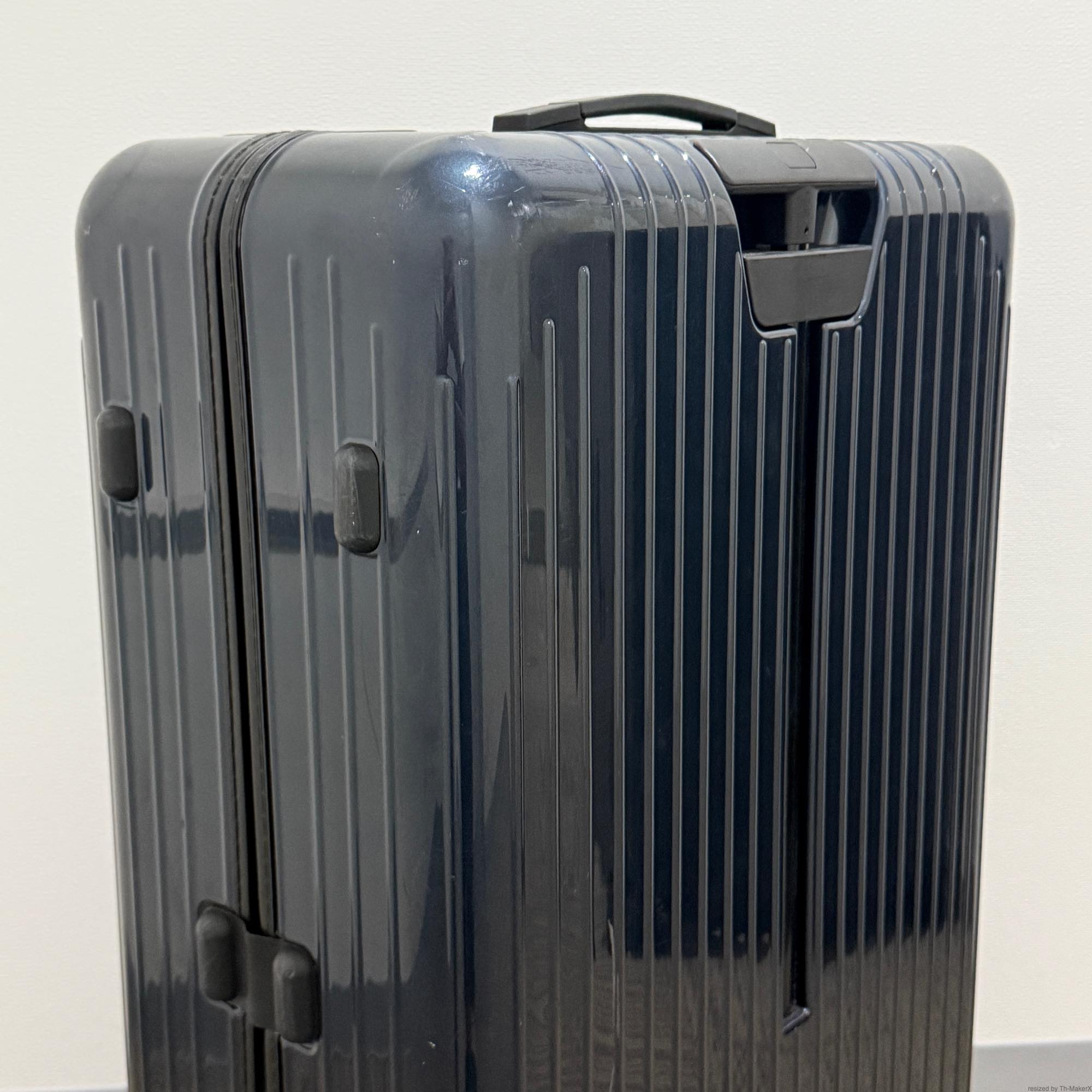 リモワ　サルサ エアー　820.77-2　105リットル　中古商品　4輪