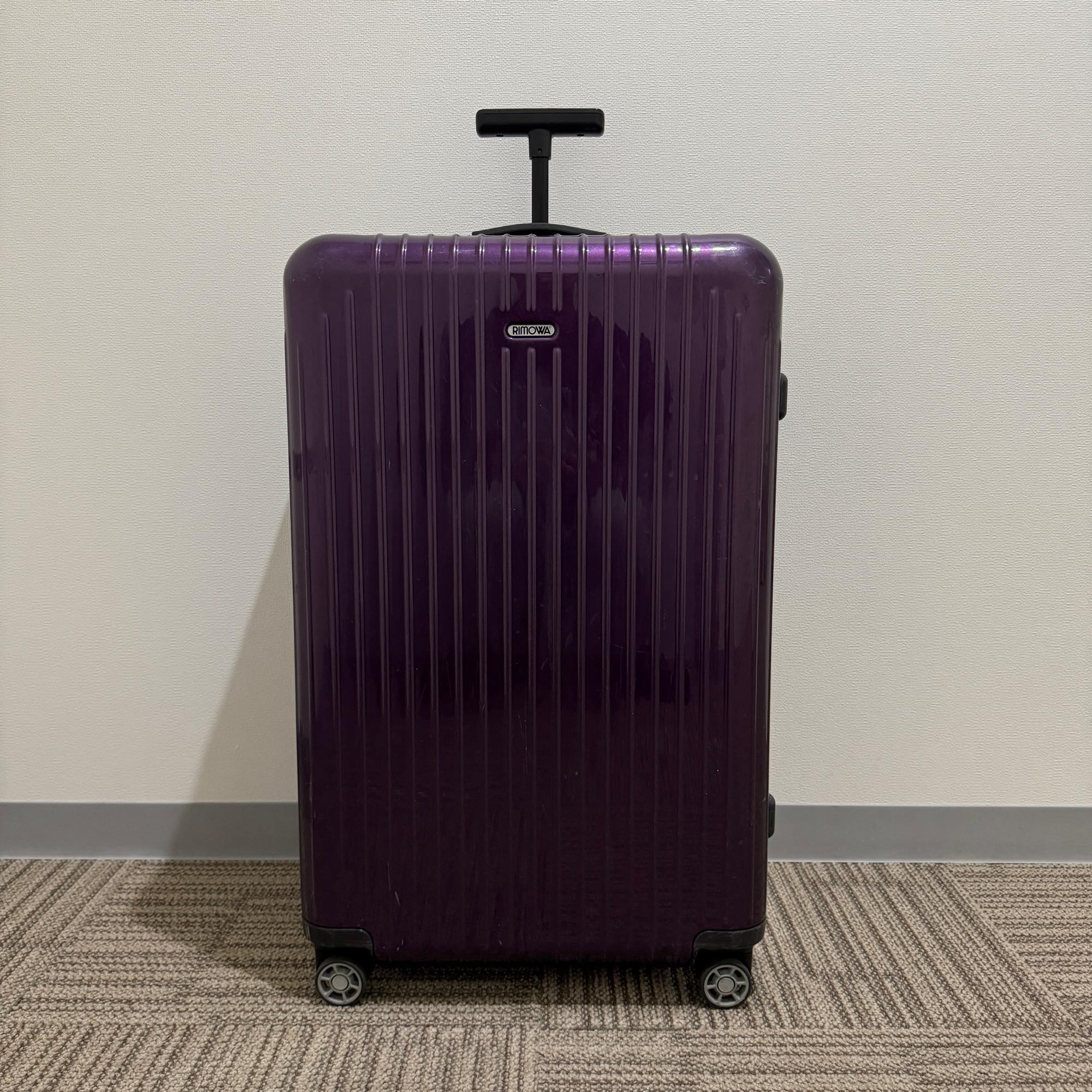 リモワ　サルサエアー　中古商品　822.70-2　80リットル　4輪