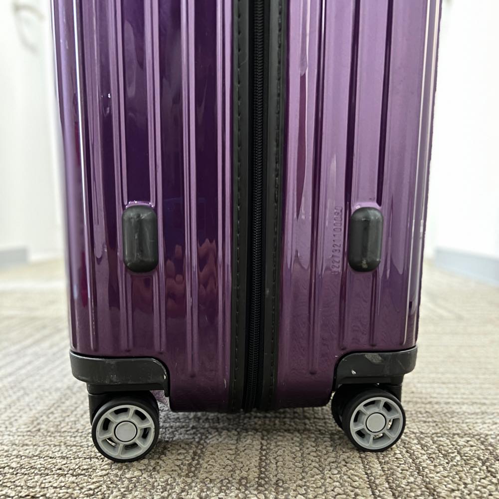 リモワ　サルサ エアー　中古商品　822.73-2　91リットル　4輪