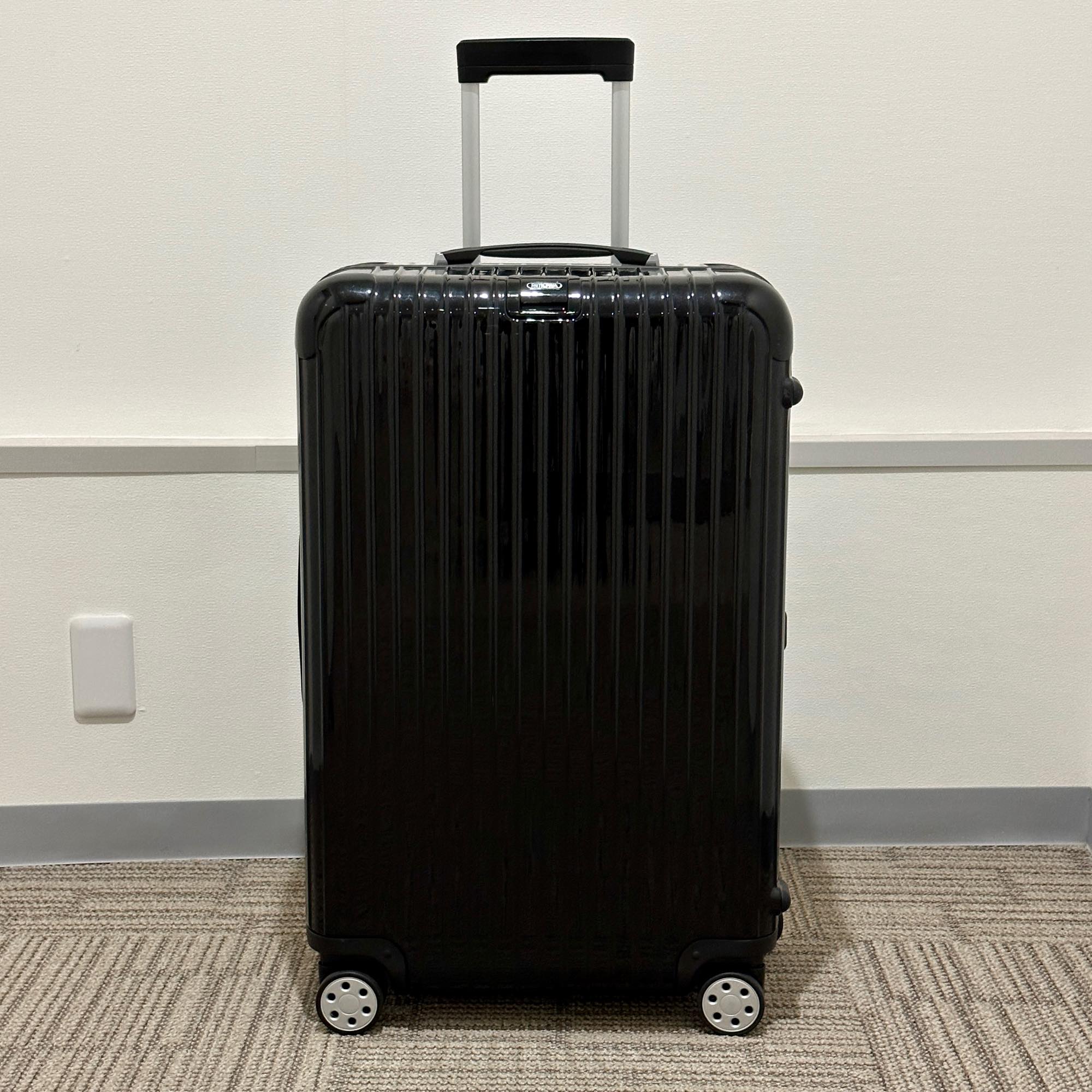 リモワ サルサ デラックス　830.70.50.4　78リットル　中古美品　4輪