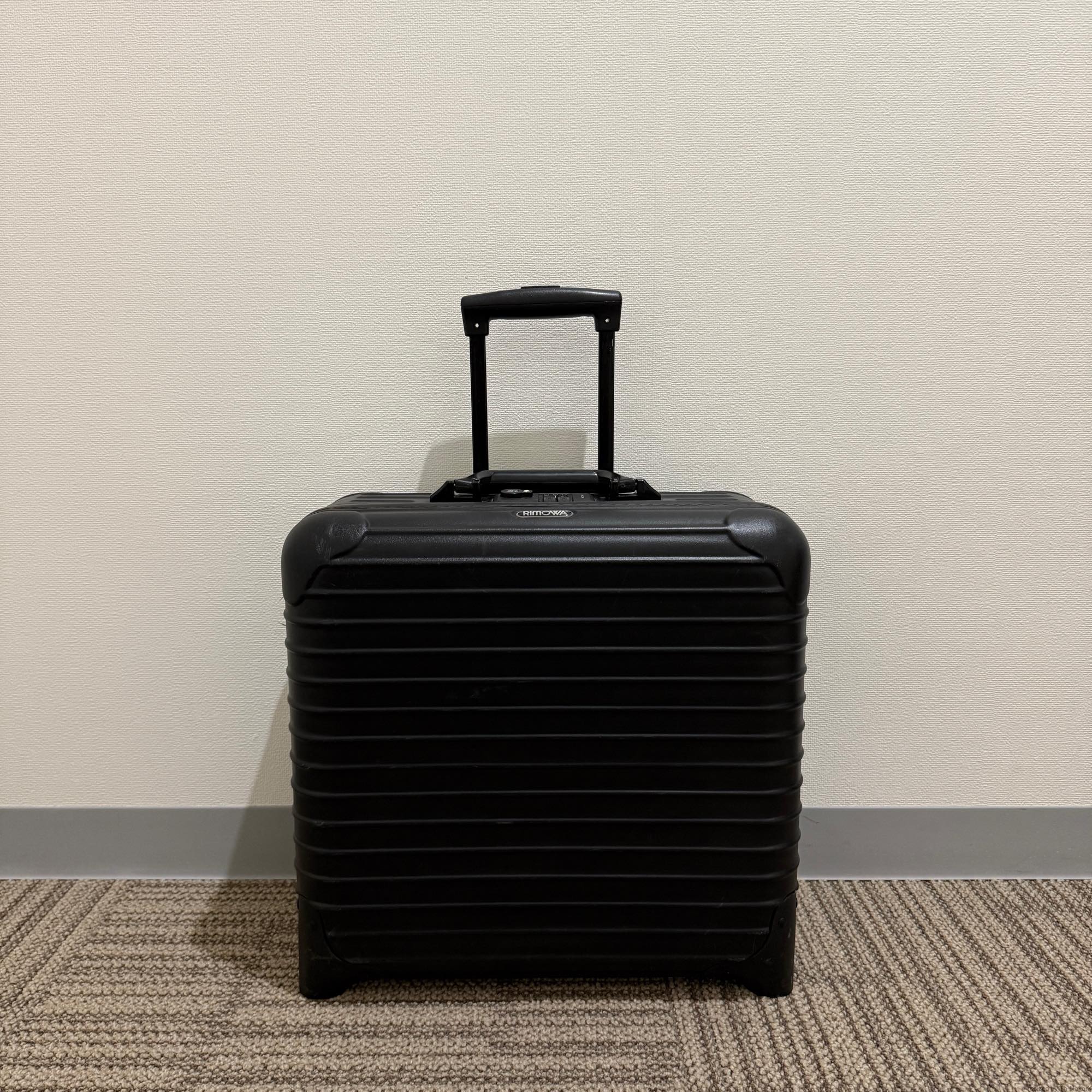 リモワ　サルサ　833.40-2　中古美品　25リットル　2輪