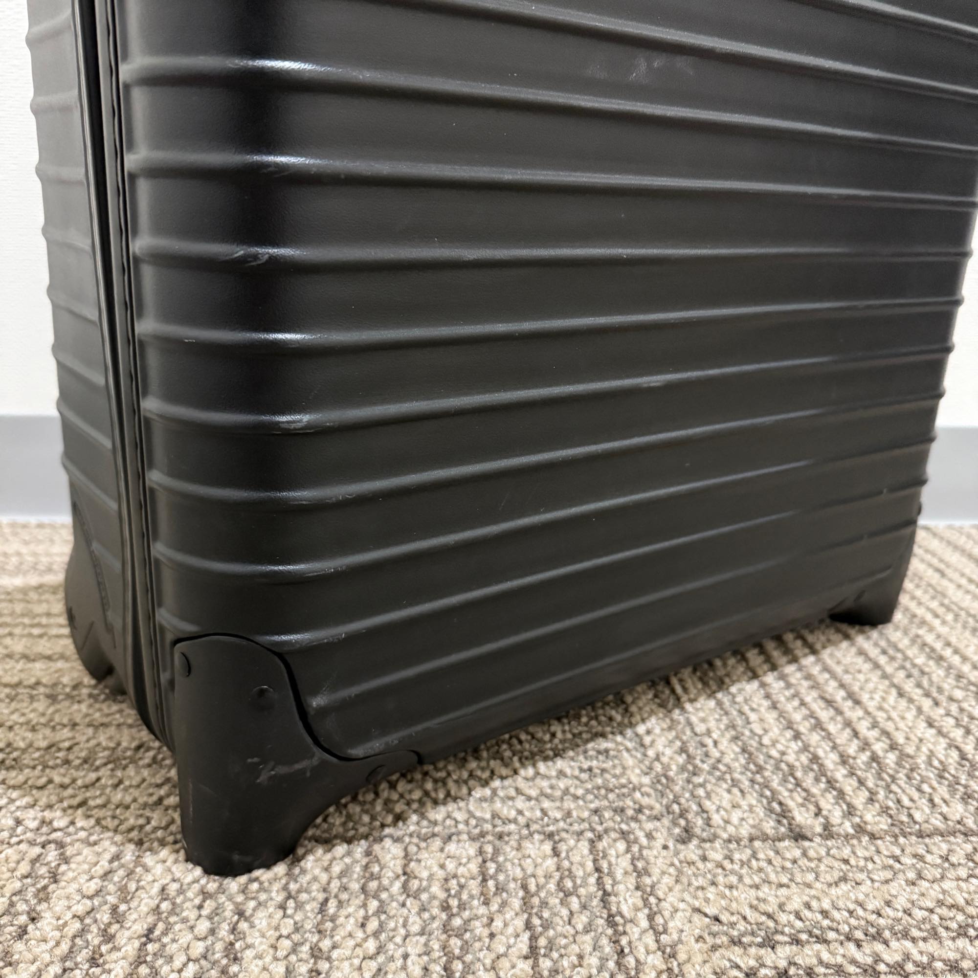 リモワ　サルサ　833.40-2　中古美品　25リットル　2輪