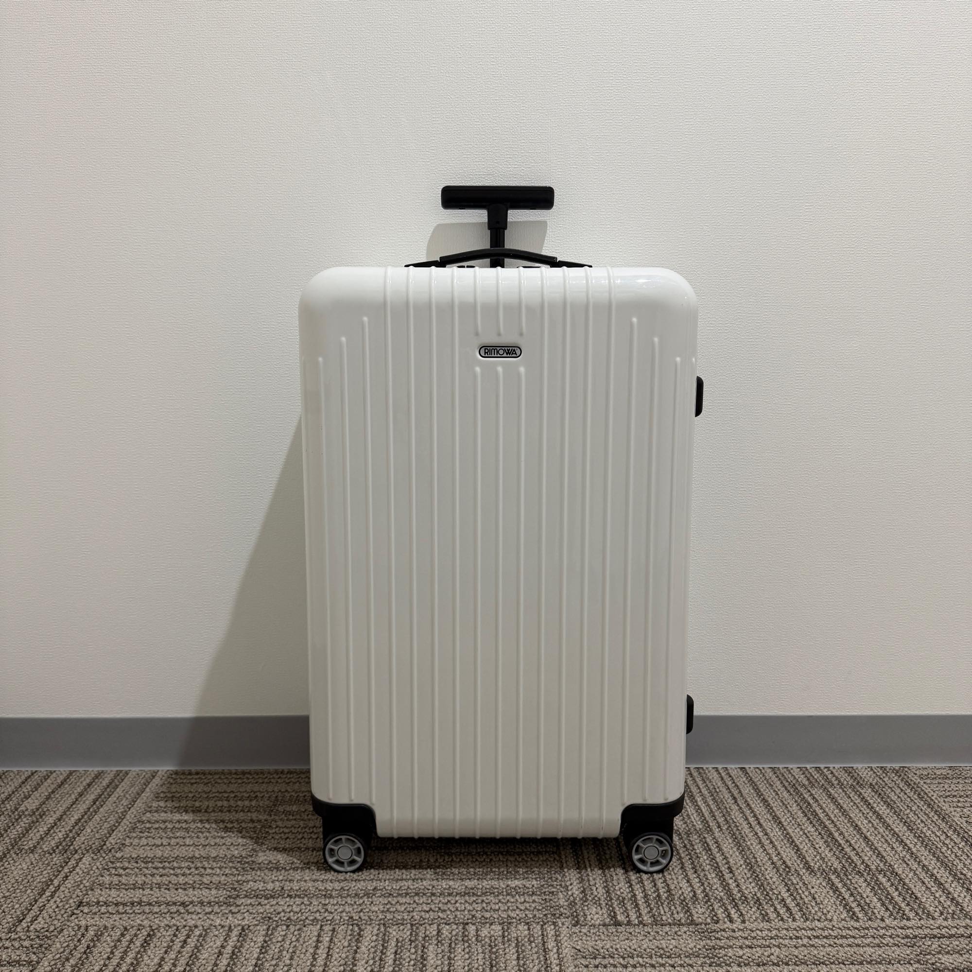 リモワ　サルサエアー　845.63-2 　中古美品　64リットル　4輪