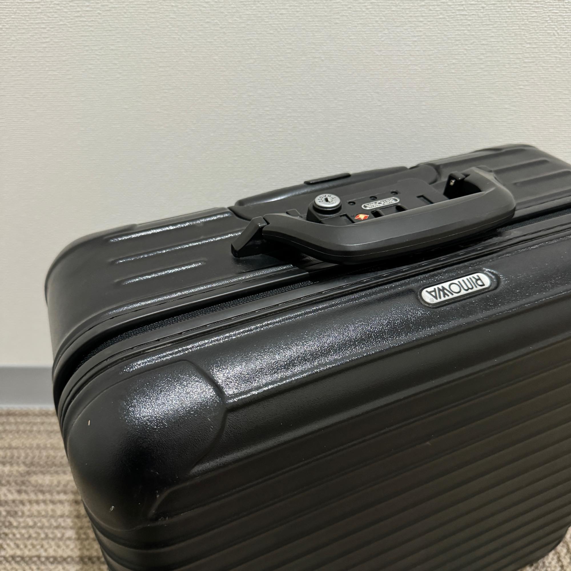 リモワ　サルサ　中古美品　851.40-2　23リットル　2輪