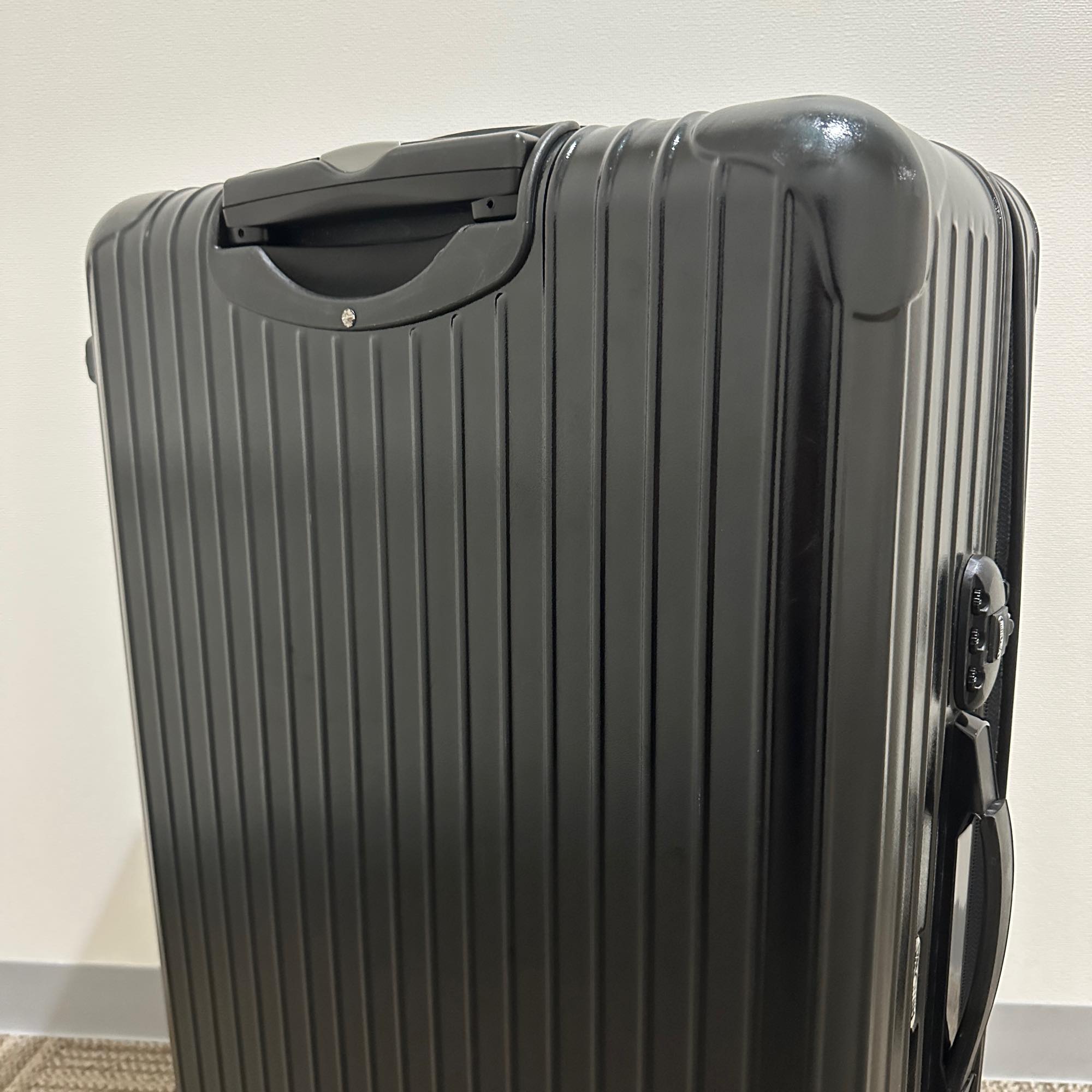 リモワ　サルサ　851.70-2　87リットル　中古商品　2輪