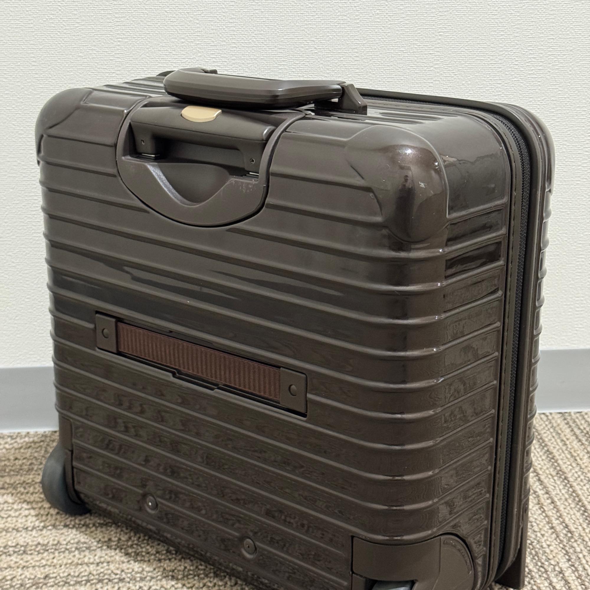 リモワ　サルサデラックス　852.40-2 　中古美品　25リットル　2輪