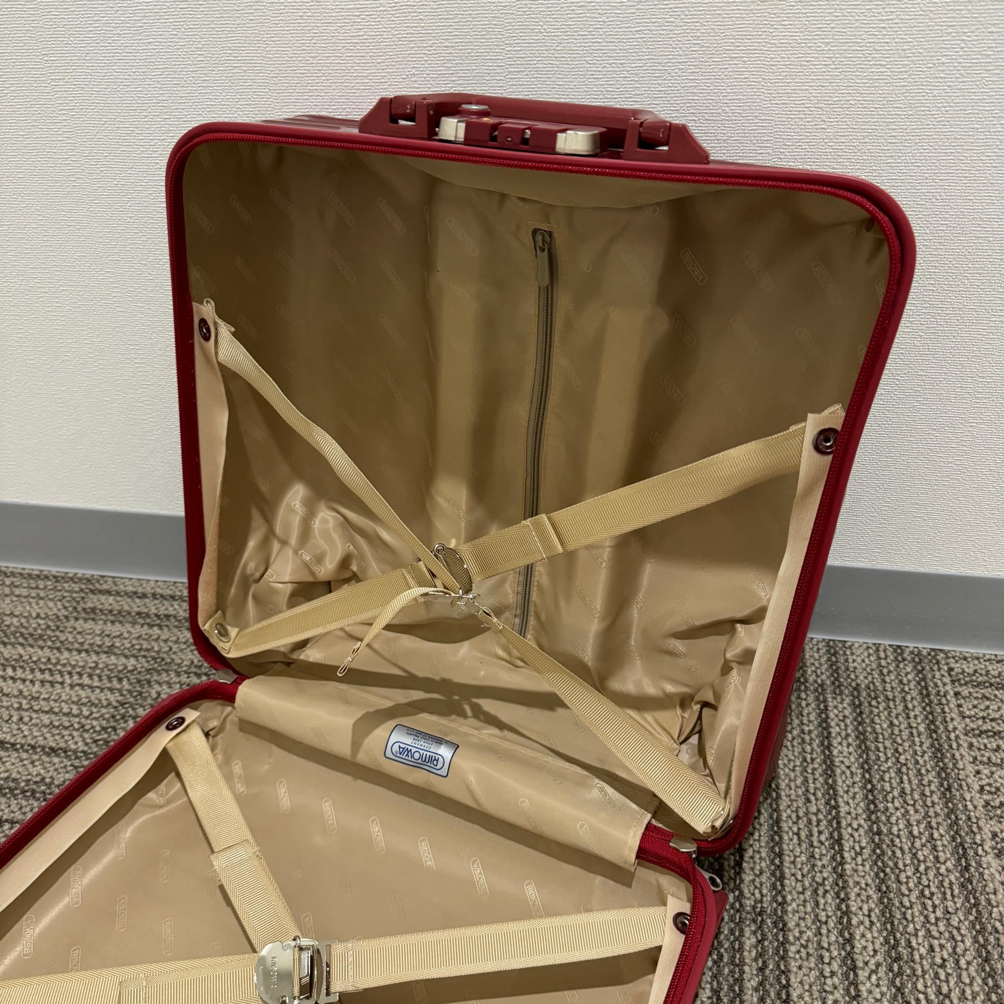 リモワ　サルサデラックス　U853.40-2　中古美品　25リットル　2輪