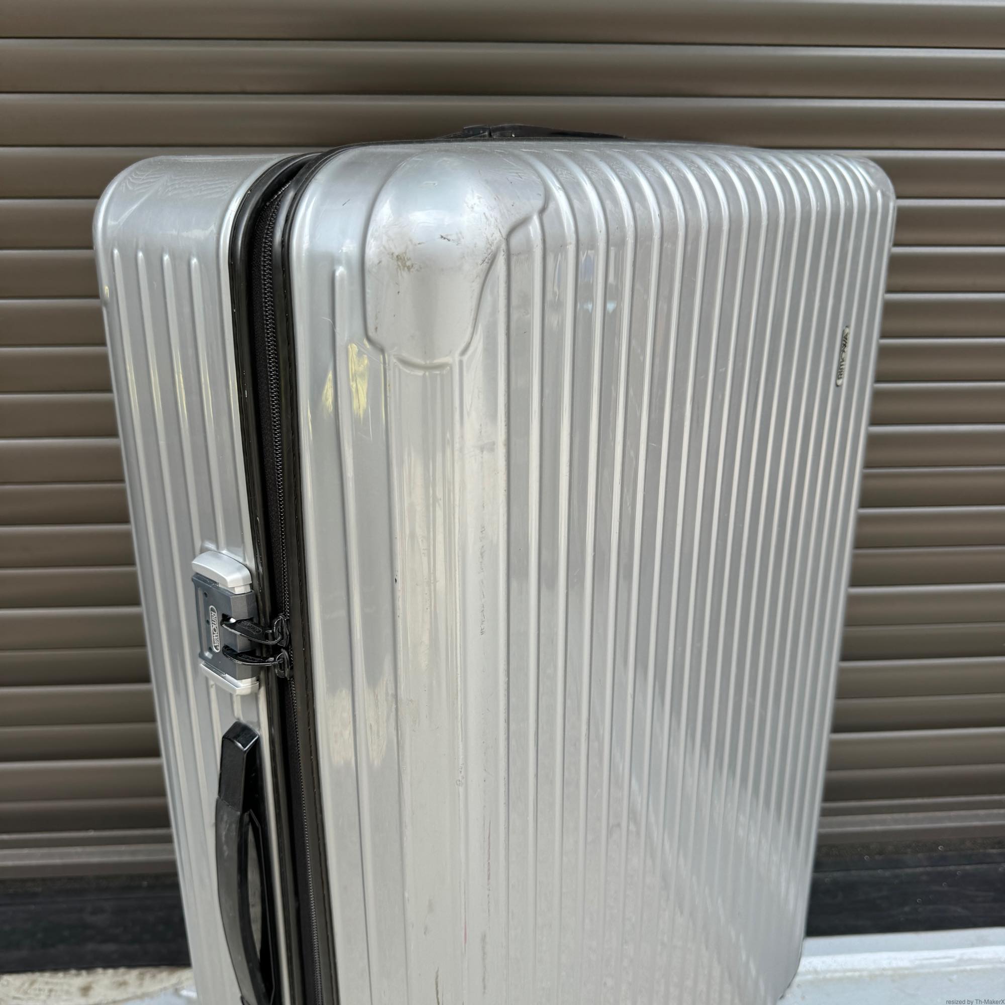 リモワ　サルサ　中古商品　856.77－2　104リットル　2輪