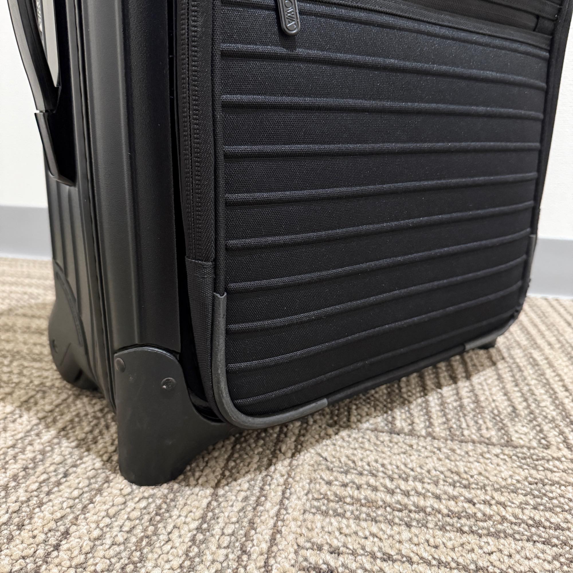 リモワ　ボレロ　中古美品　861.52-2　37リットル　2輪