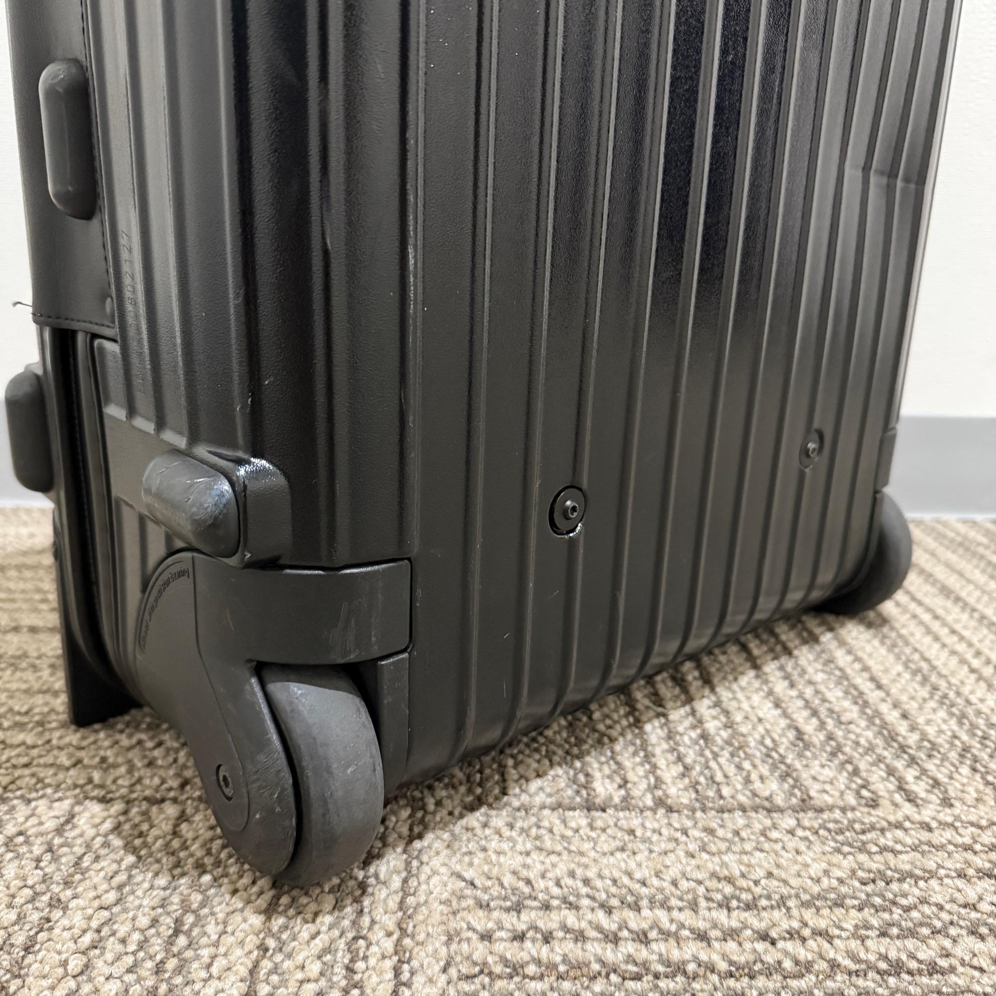 リモワ　ボレロ　中古美品　861.52-2　37リットル　2輪