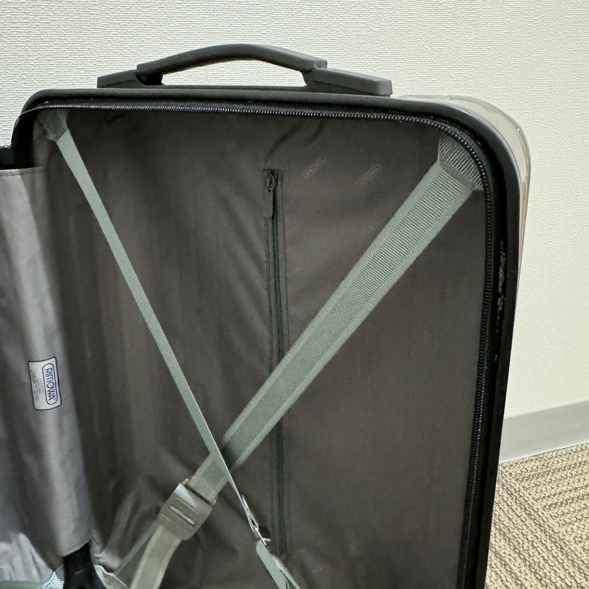 リモワ　サルサ　中古美品　869.52-2　35リットル　4輪