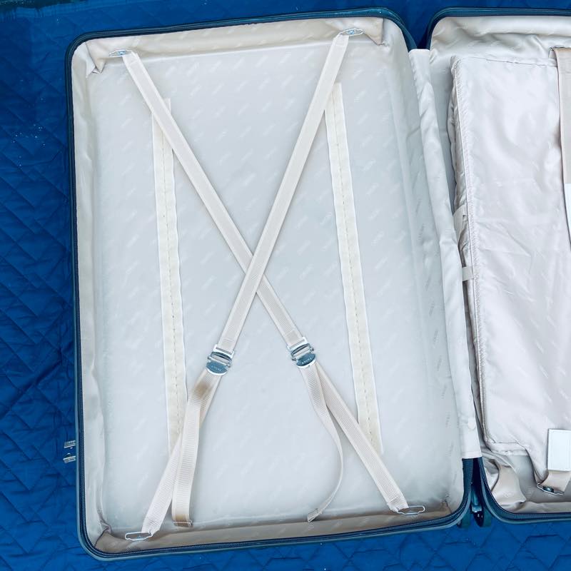 リモワ　サルサデラックス 3Suiter　U2-872.80　中古商品　131リットル　4輪