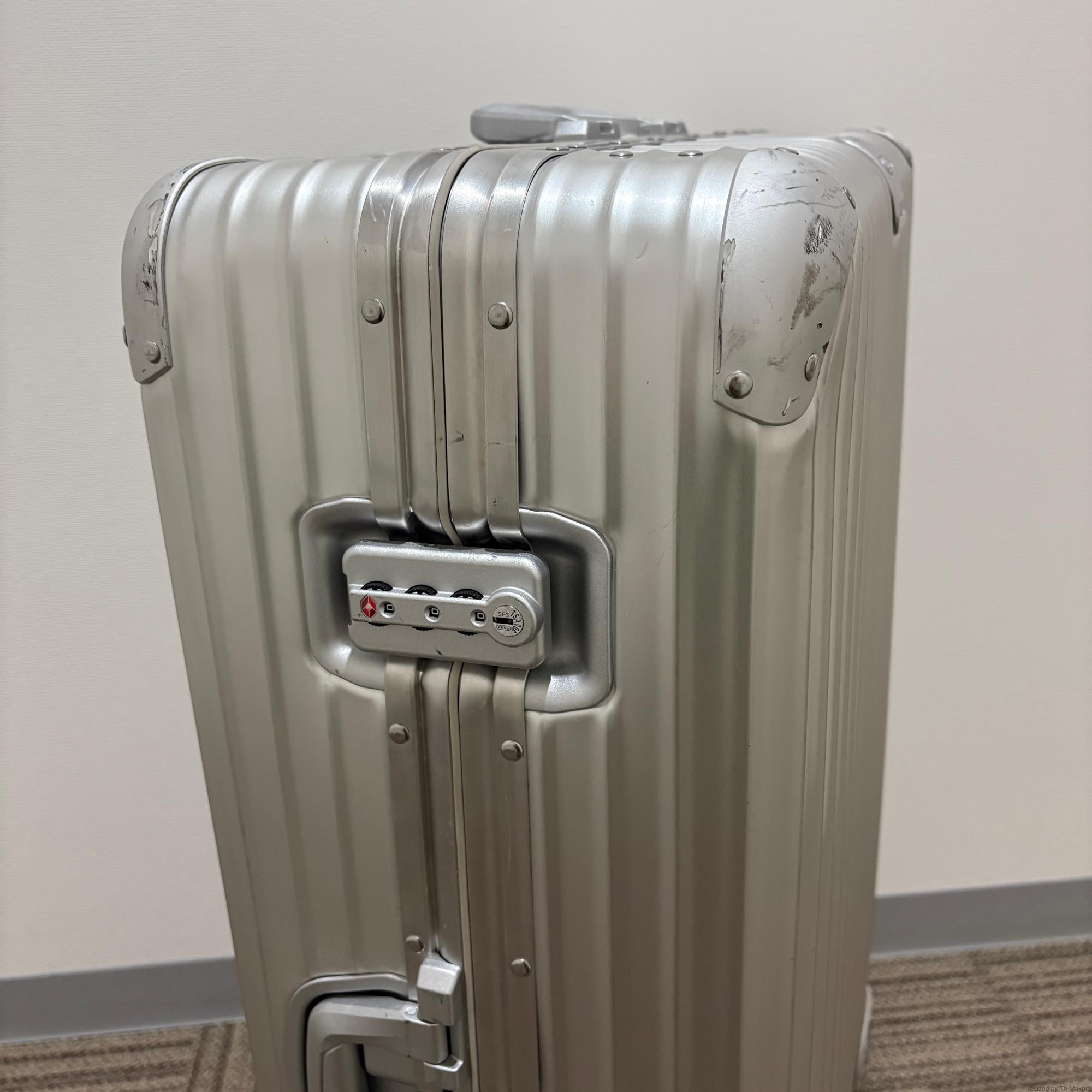 リモワ　トパーズ　U920.77-2　中古商品　98リットル　4輪