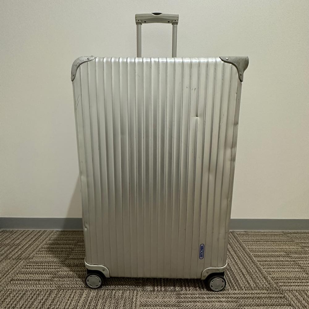 リモワ　シルバーインテグラル　中古品　U923.77-2　104リットル　4輪