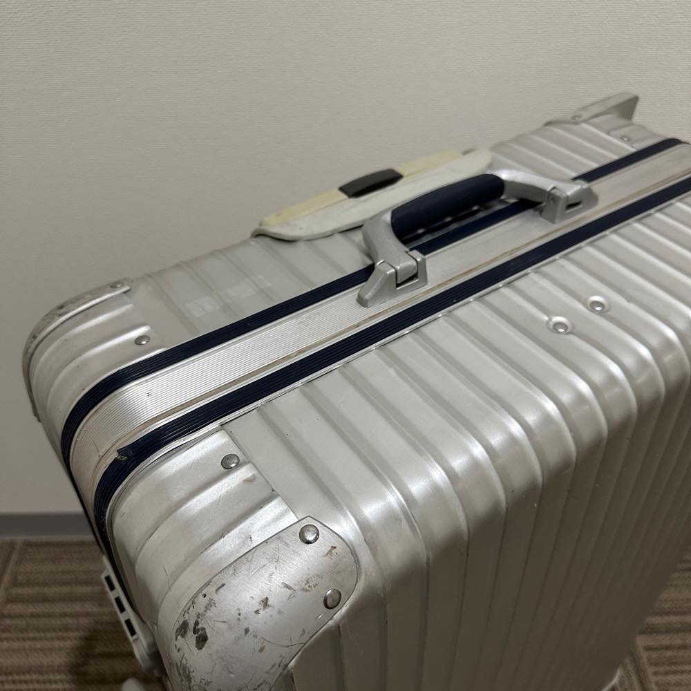 リモワ　シルバーインテグラル　中古品　U923.77-2　104リットル　4輪