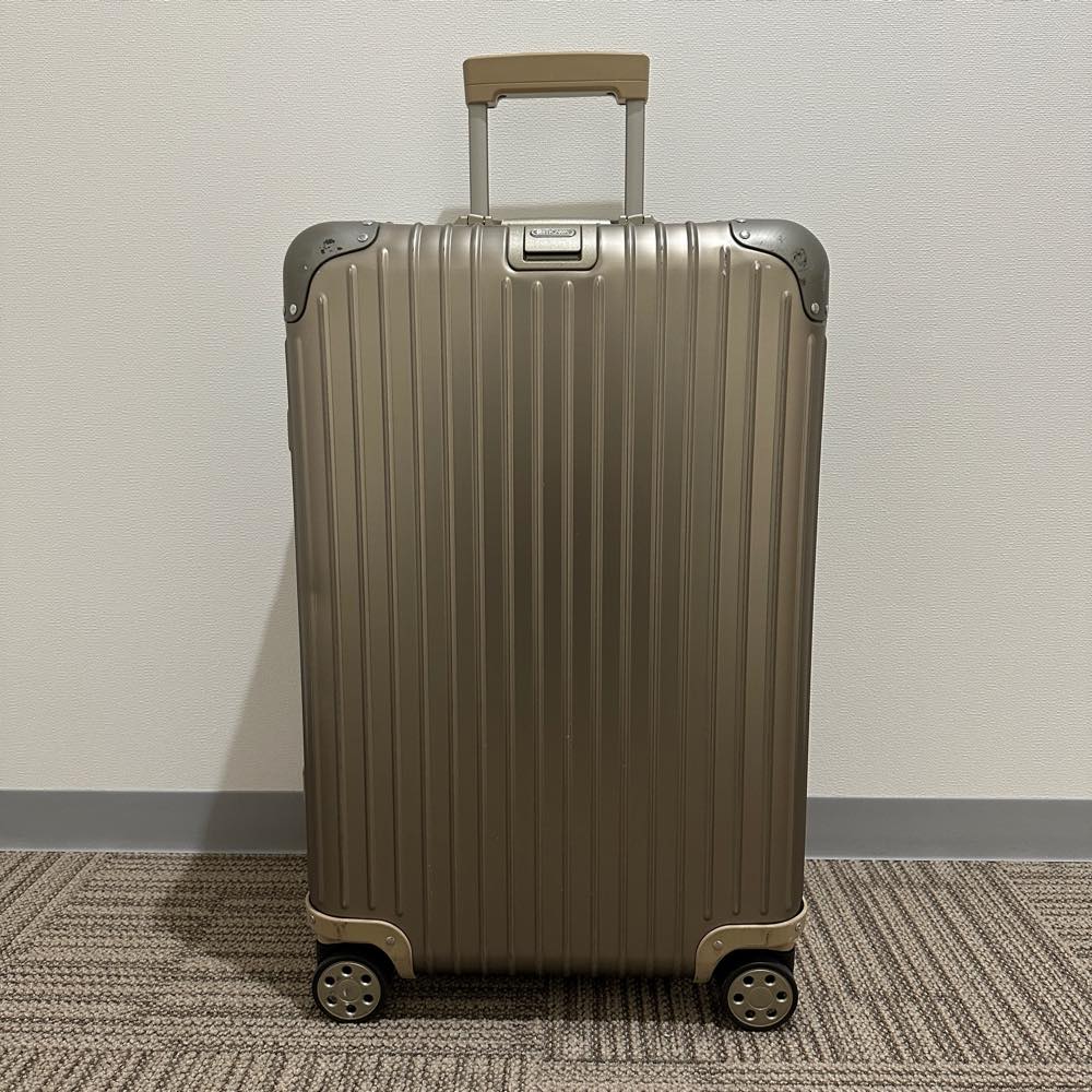 リモワ　トパーズ チタニウム　中古美品　924.63.03.4-2　64リットル　4輪